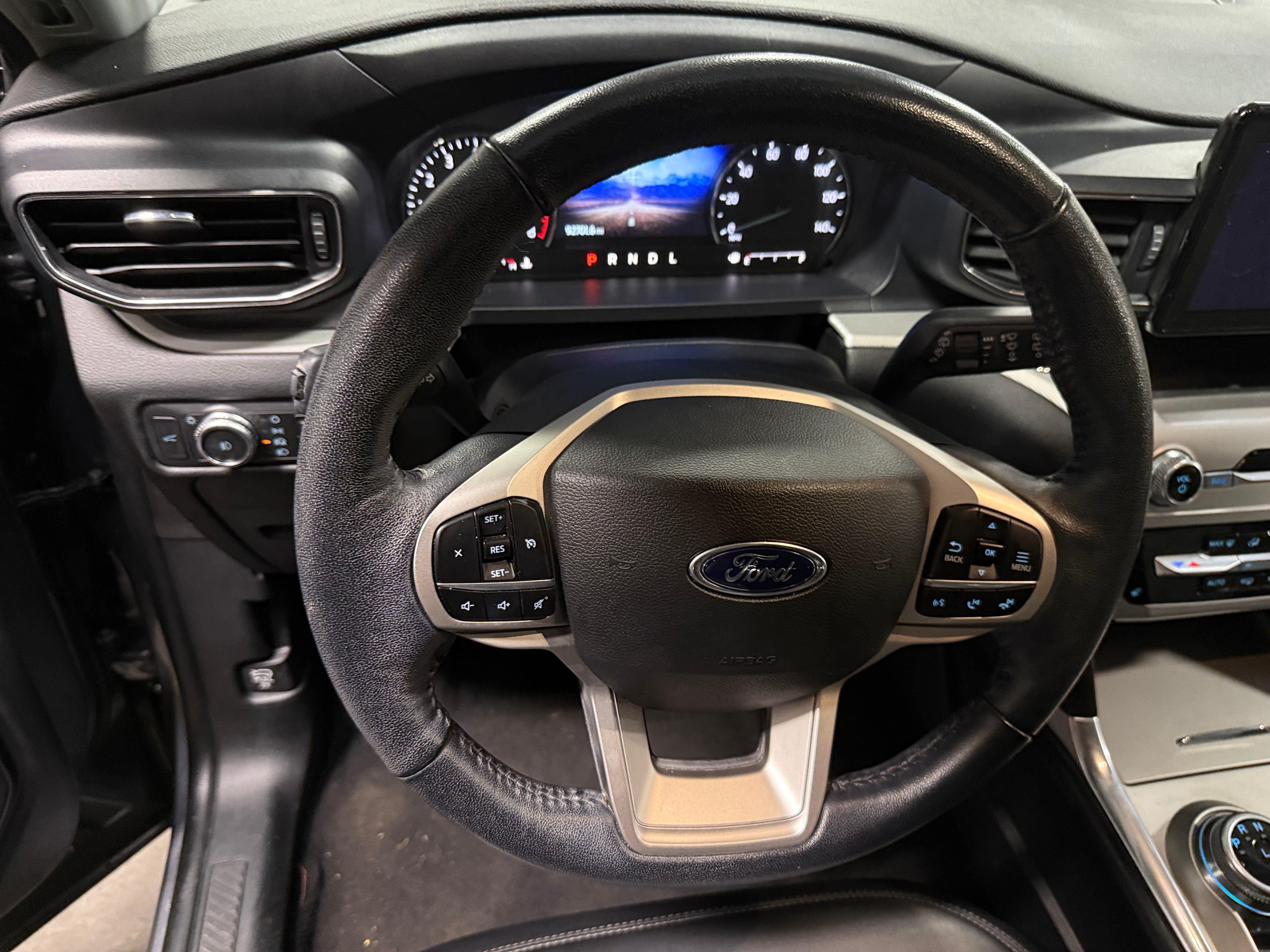2022 Ford Explorer XLT 5