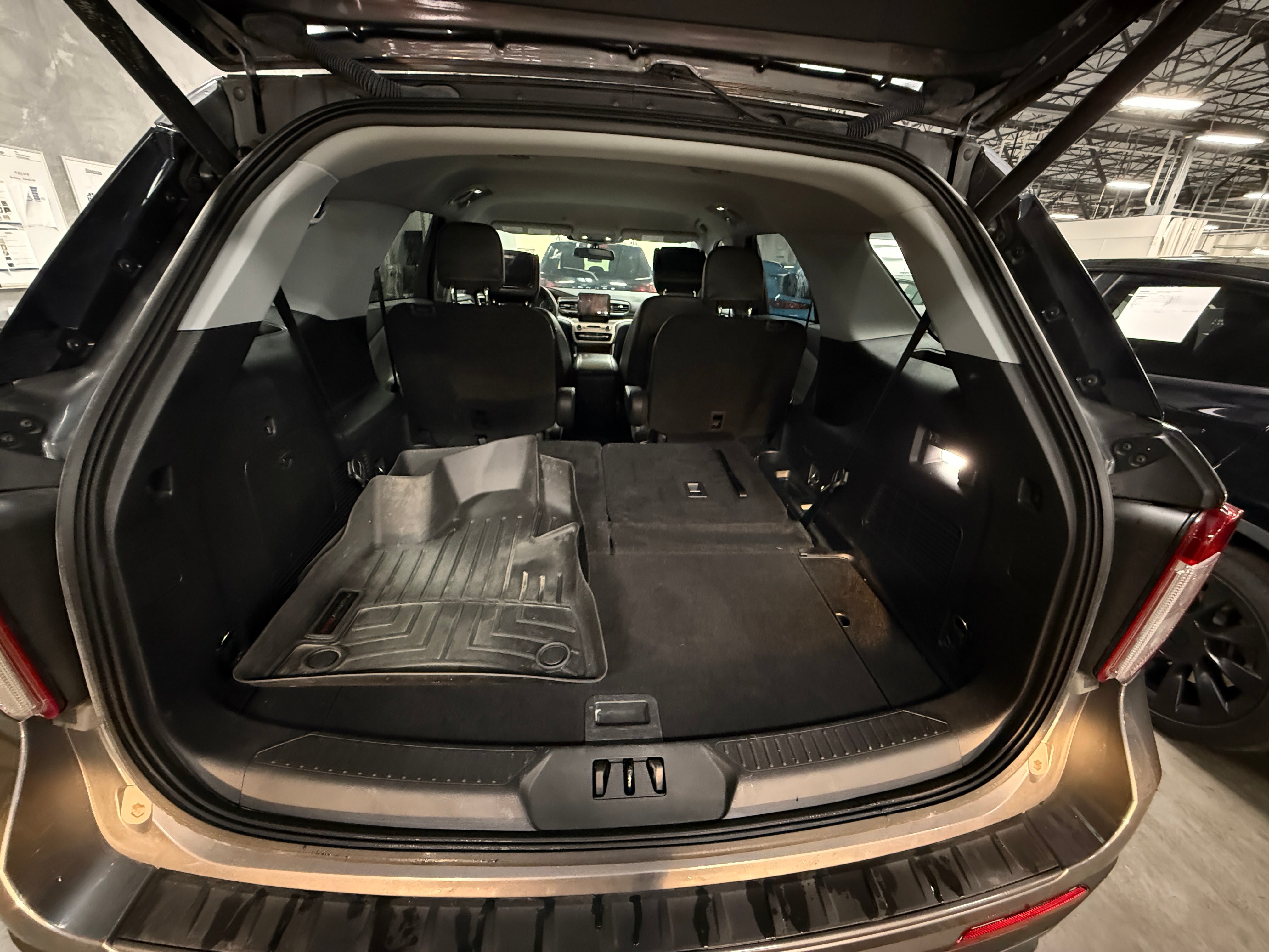 2022 Ford Explorer XLT 7