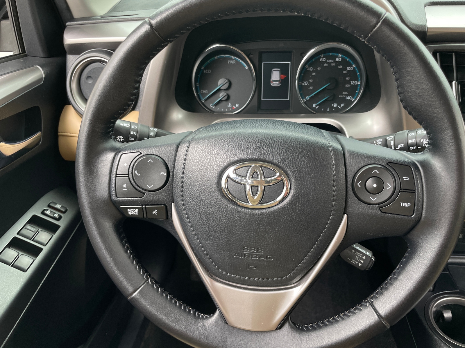 Thumbnail: 2016 Toyota RAV4 - 5
