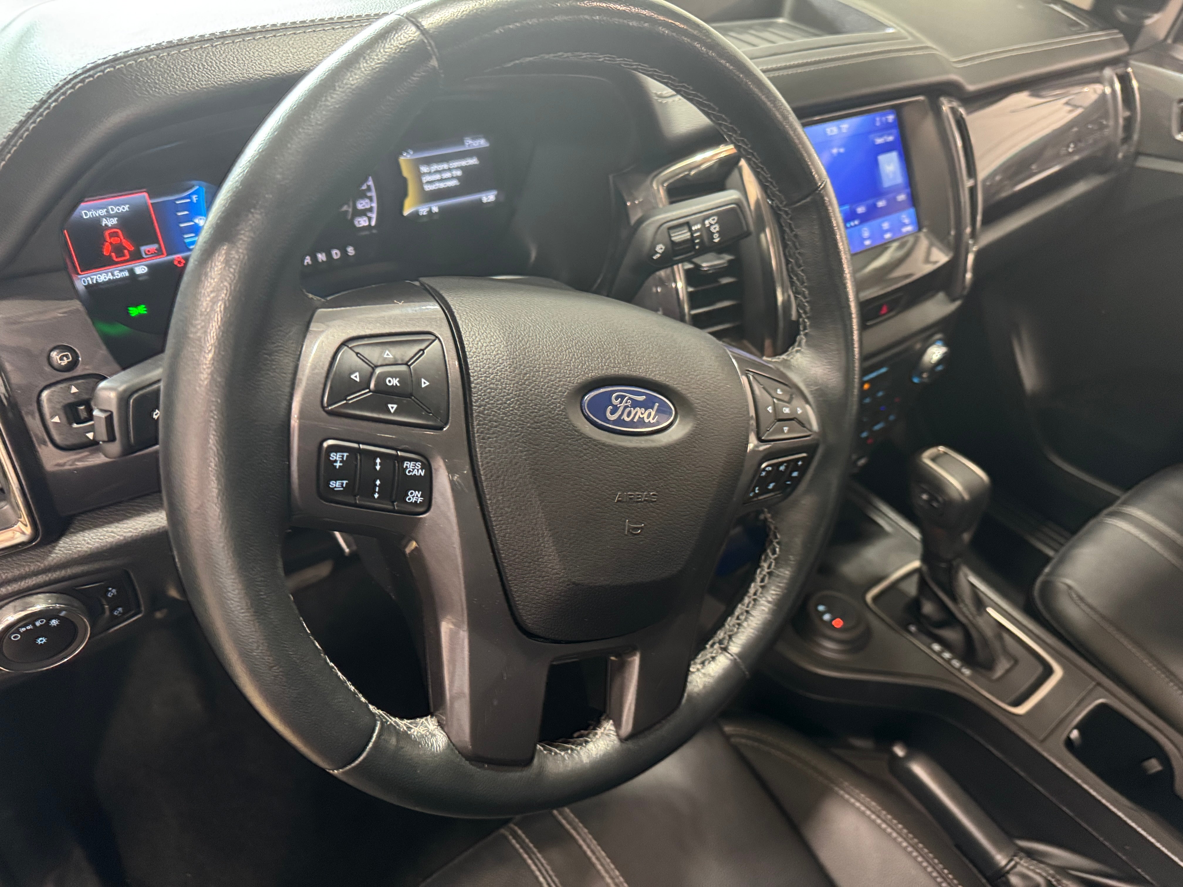 2023 Ford Ranger Lariat 2