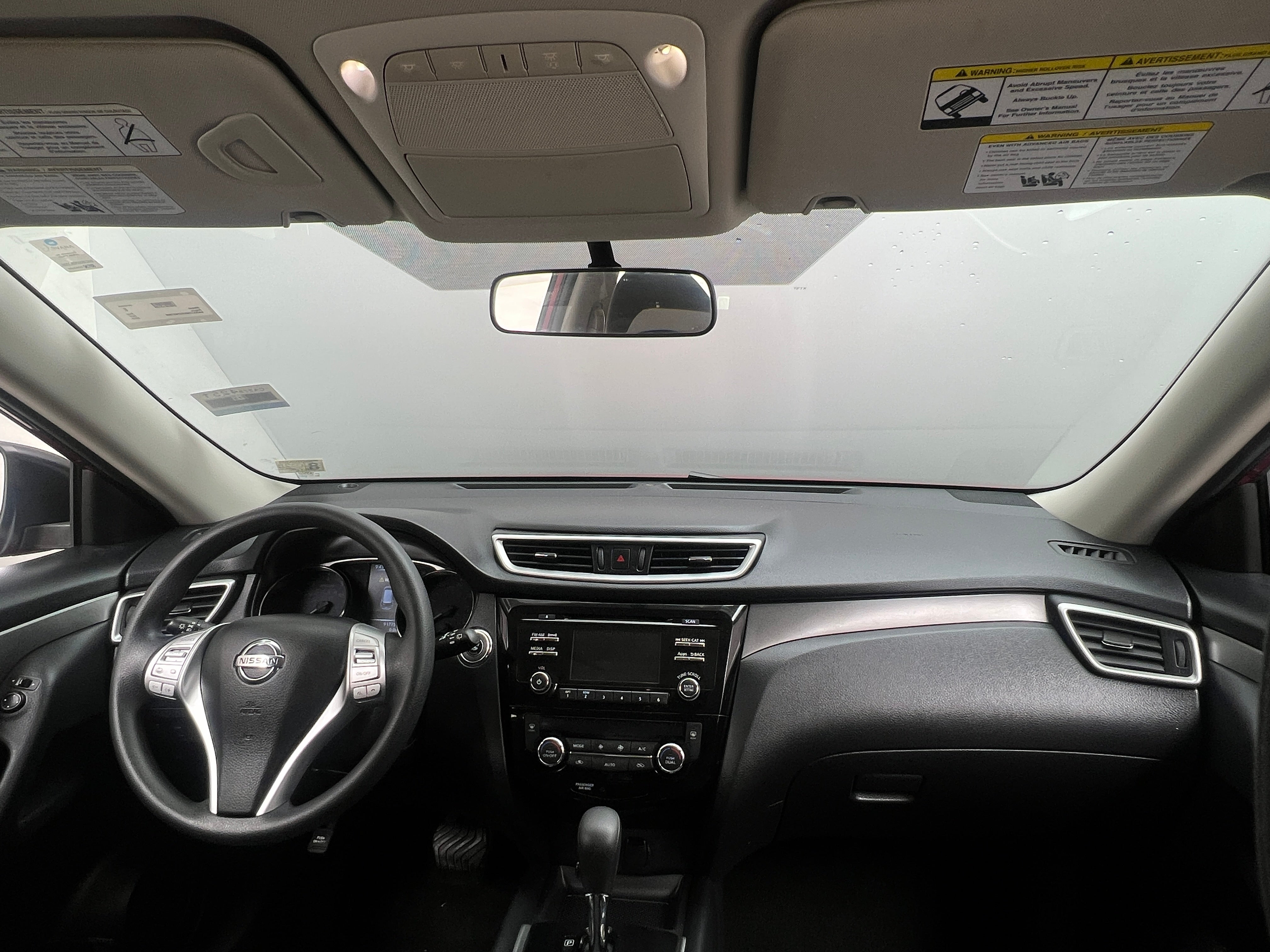 2016 Nissan Rogue SV 3