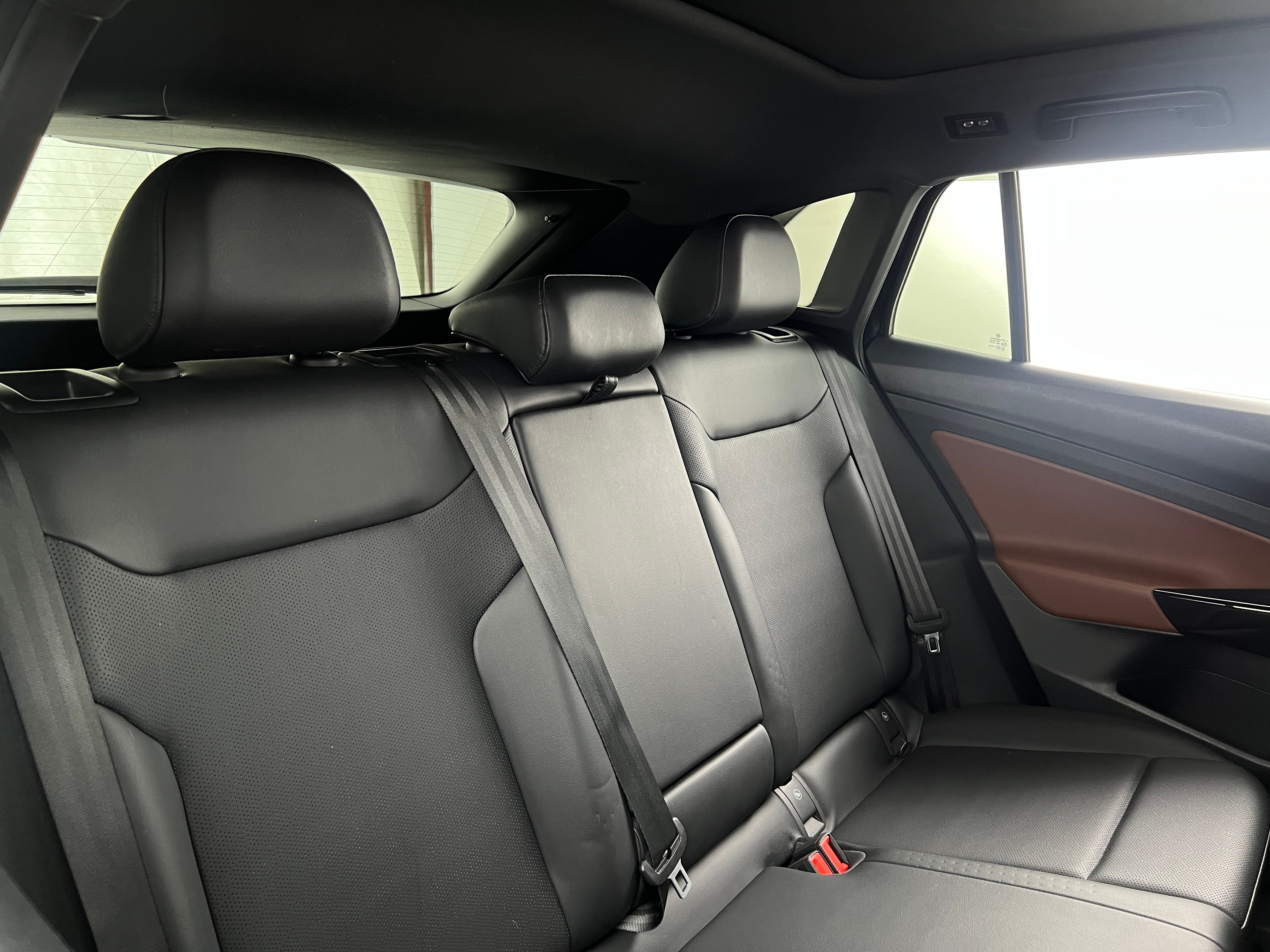 2021 Volkswagen ID.4 Pro S 5
