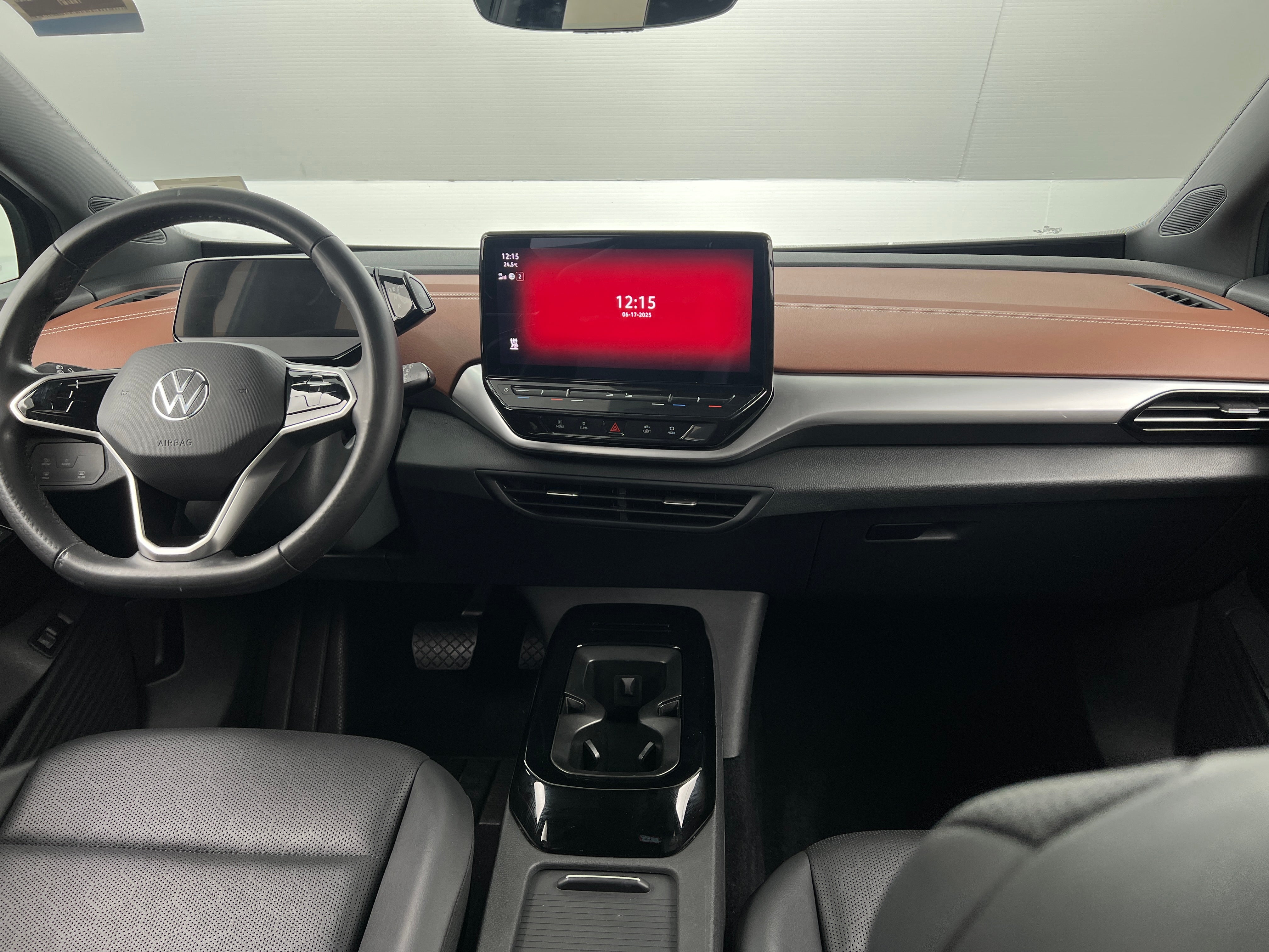 2021 Volkswagen ID.4 Pro S 2