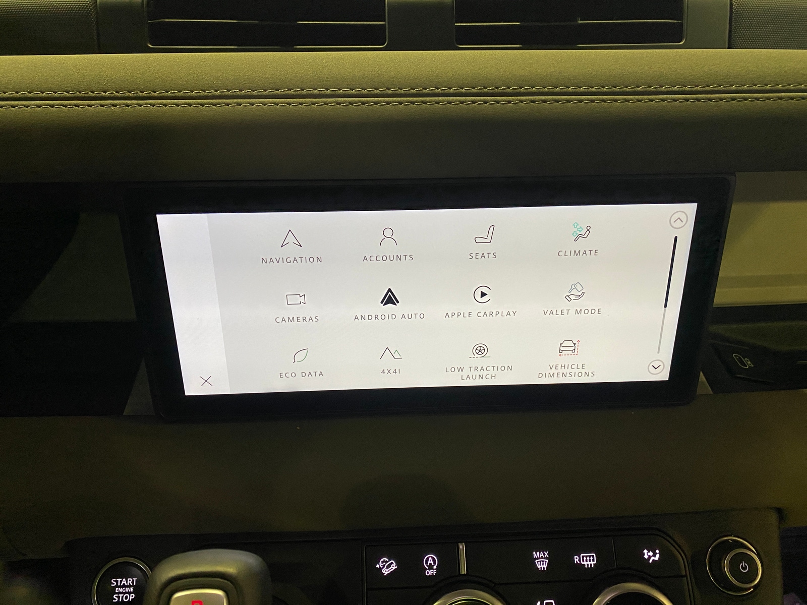 Thumbnail: 2023 Land Rover Defender - 3