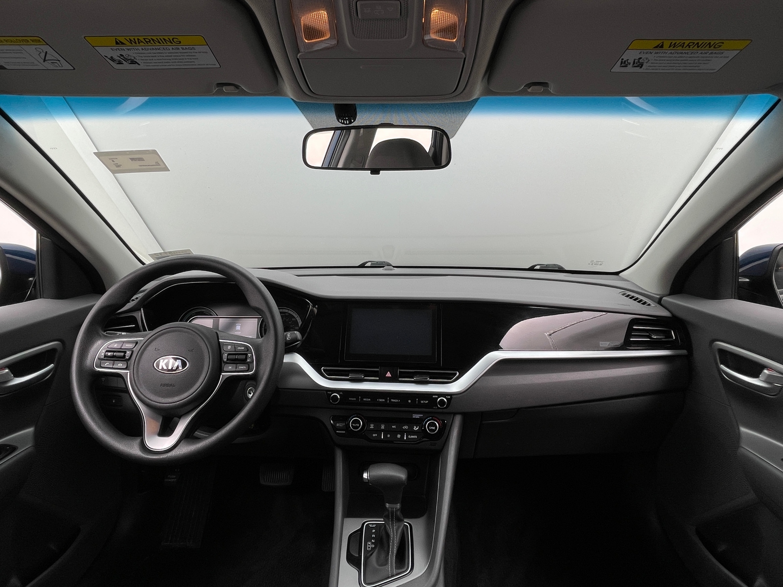Thumbnail: 2020 Kia Niro - 3