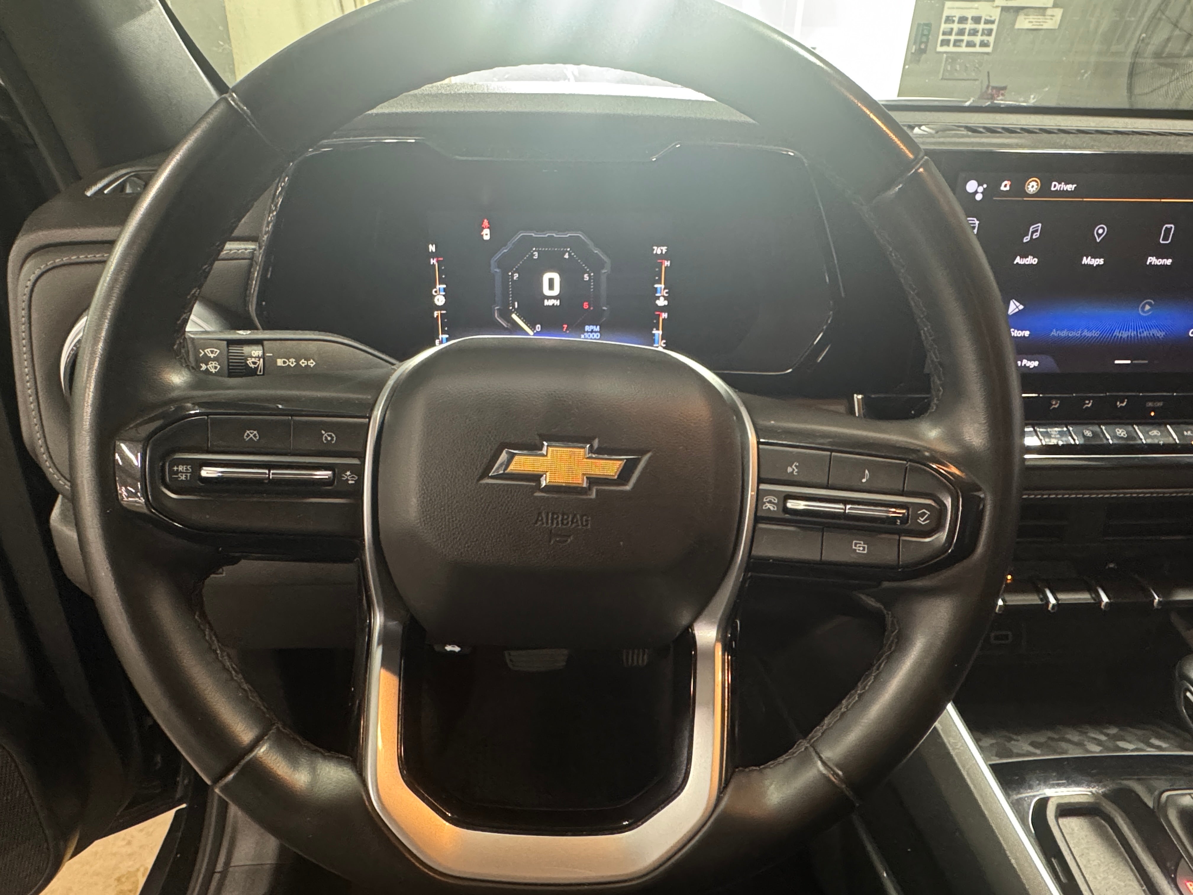 Thumbnail: 2023 Chevrolet Colorado - 5