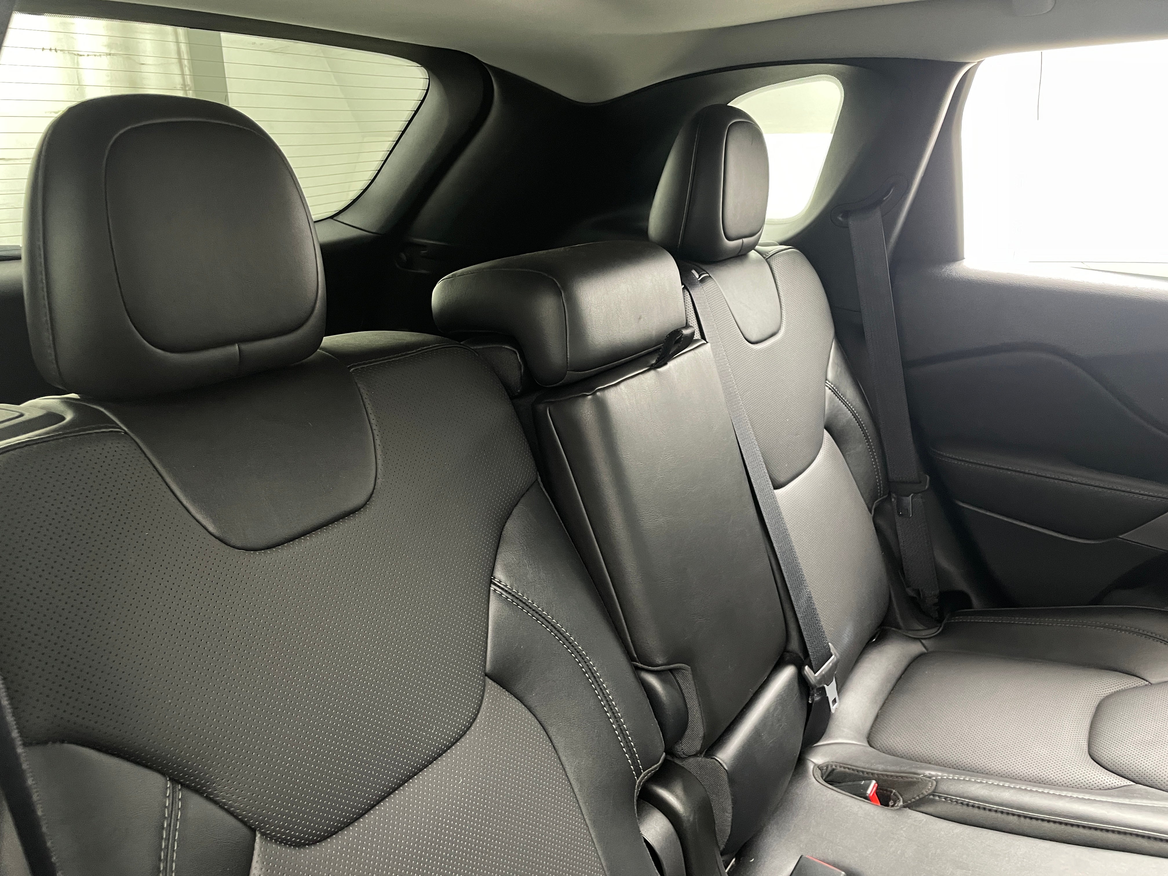 2022 Jeep Cherokee Limited Edition 5