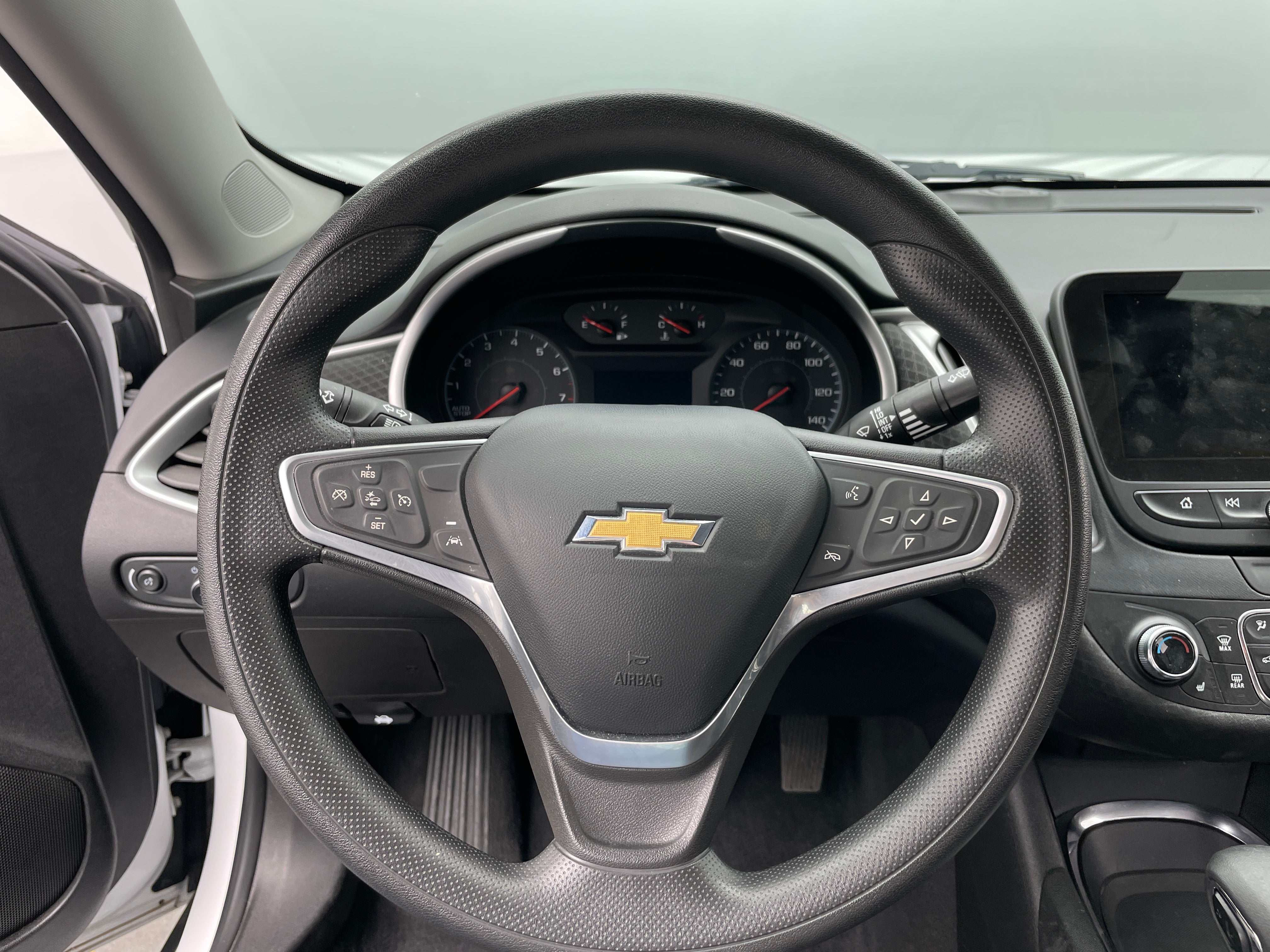 Thumbnail: 2023 Chevrolet Malibu - 5