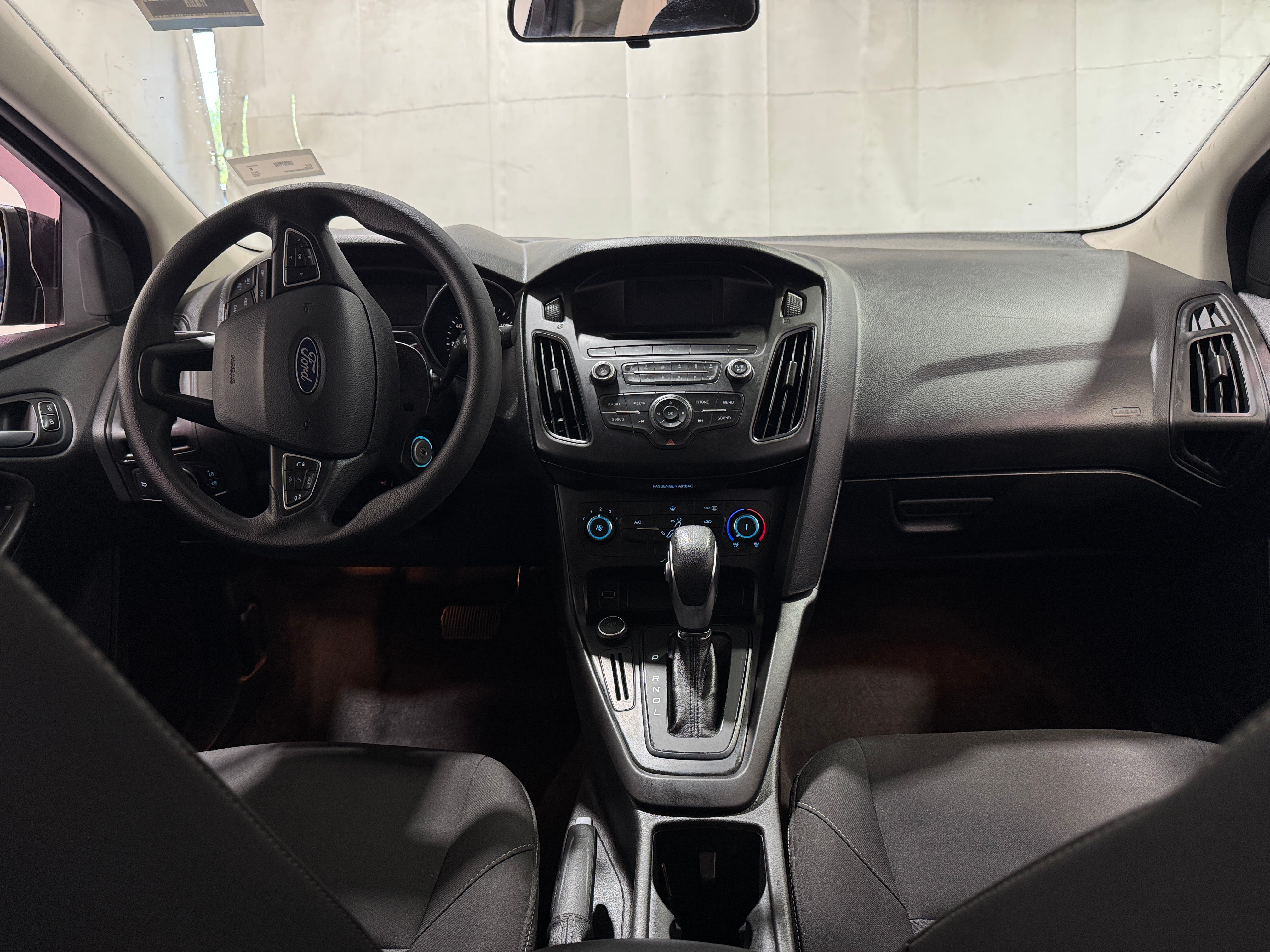 2017 Ford Focus SE 3
