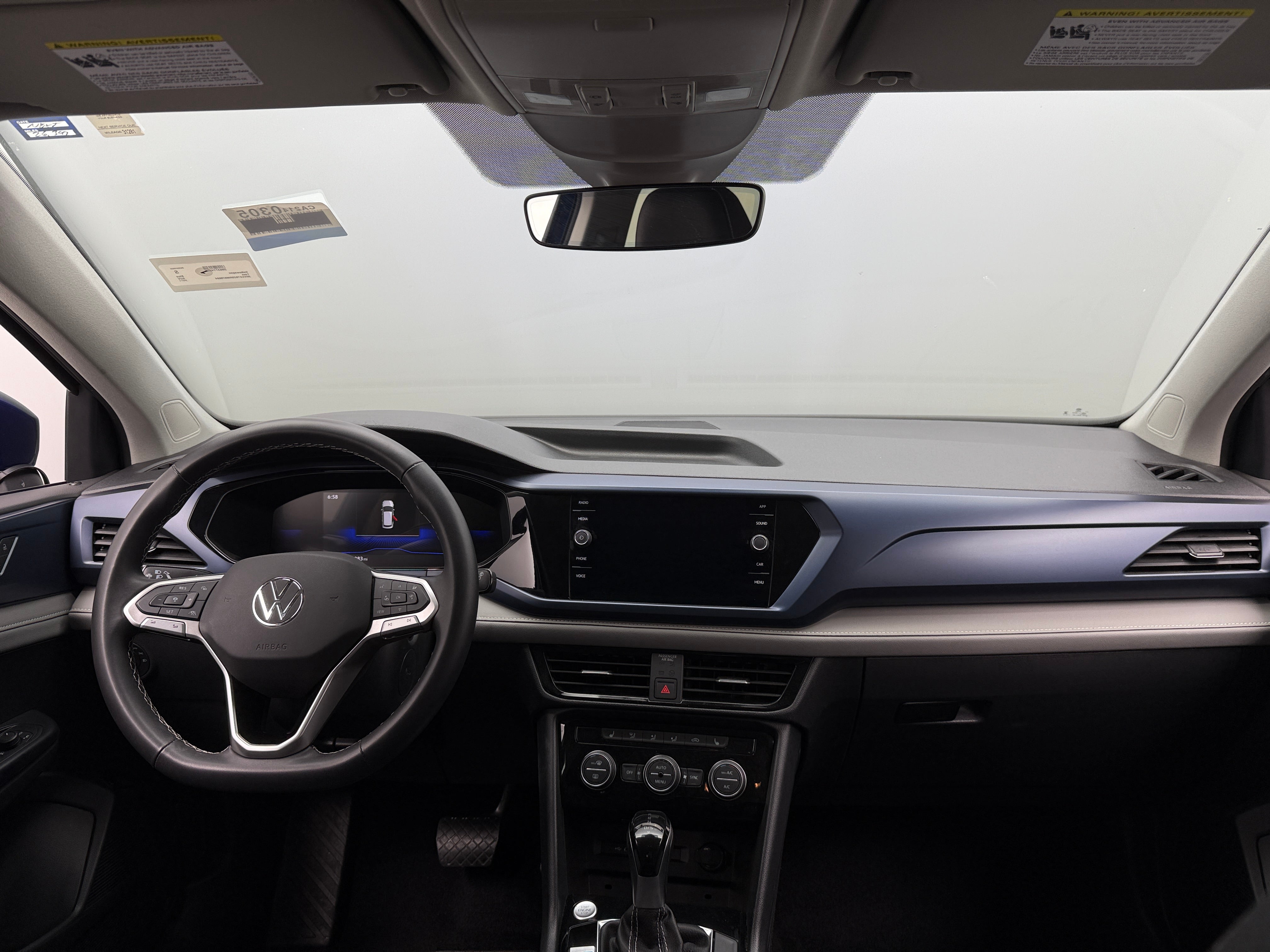 2024 Volkswagen Taos SE 3