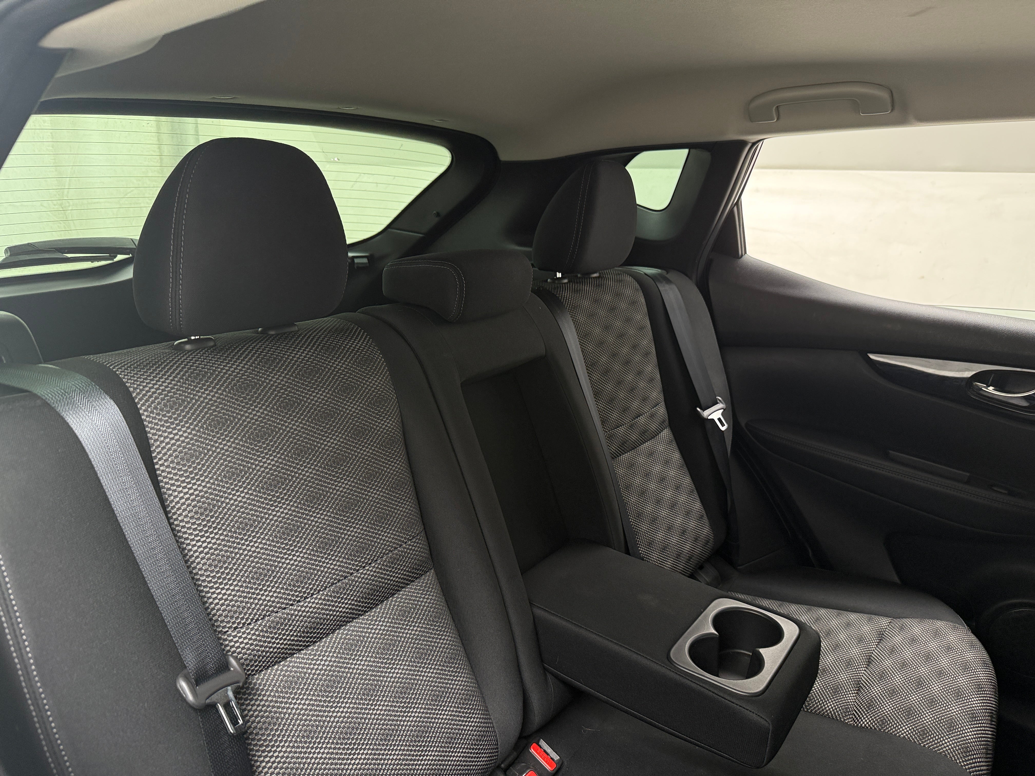 2017 Nissan Rogue Sport SV 6