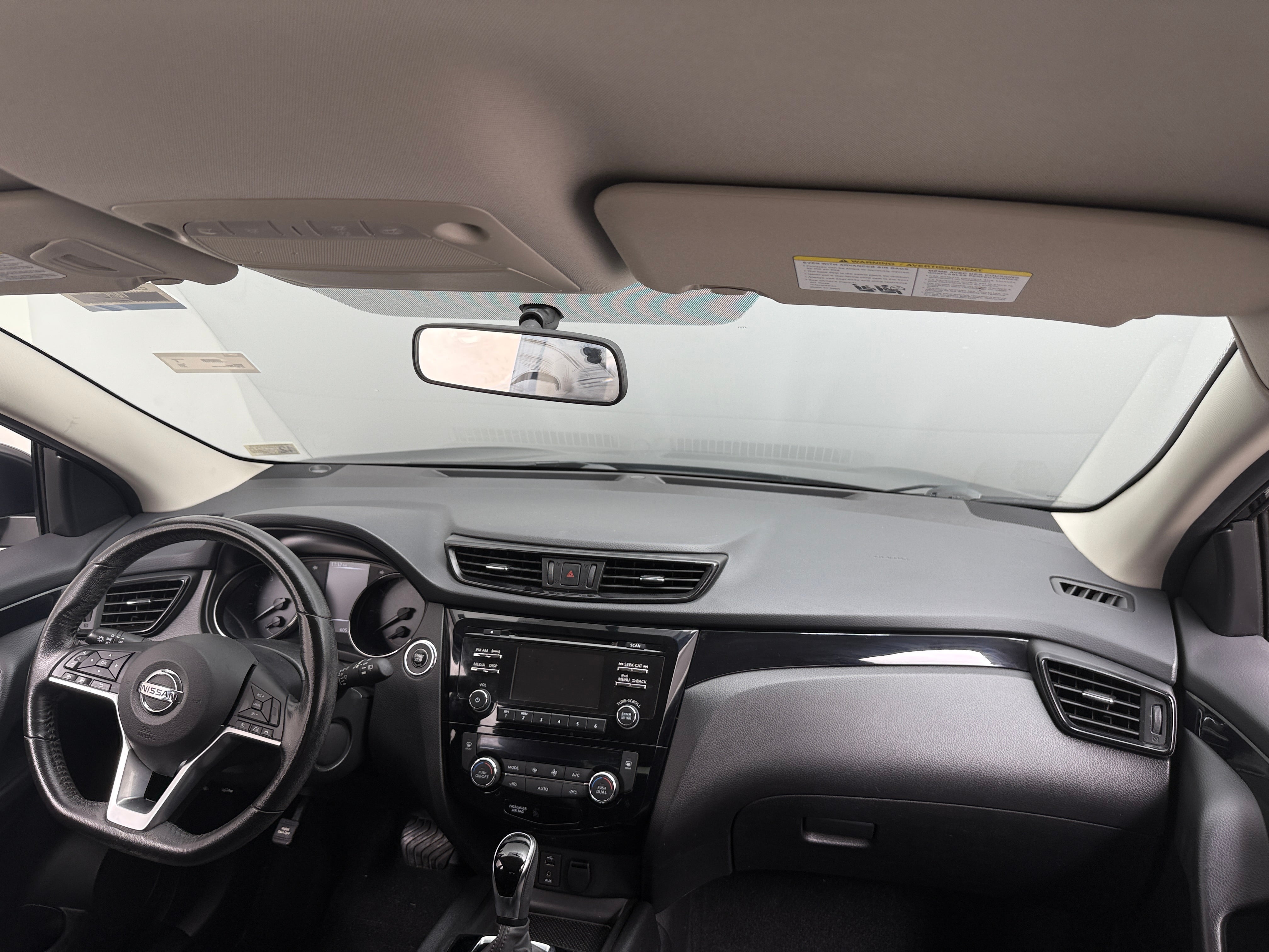 2017 Nissan Rogue Sport SV 3