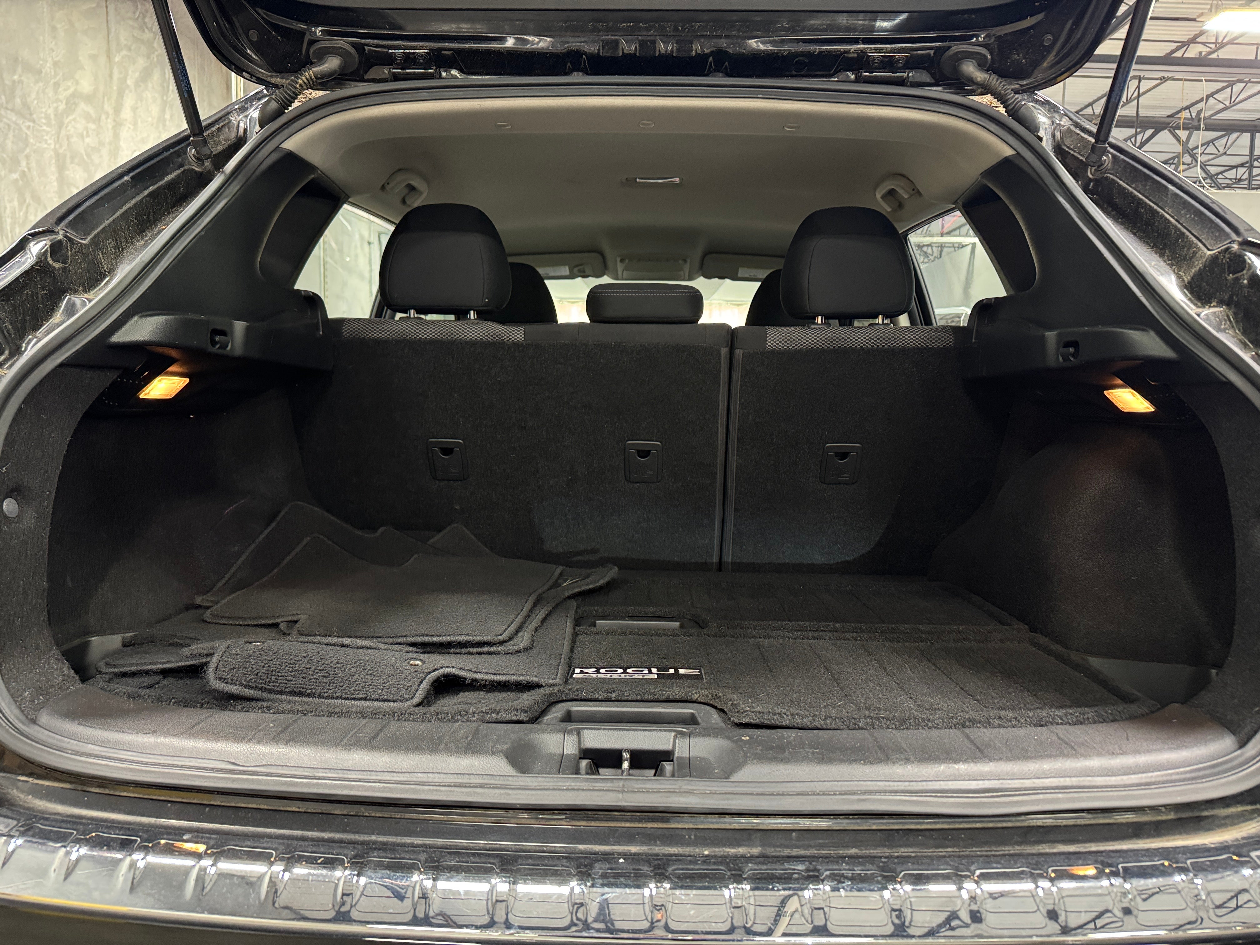 2017 Nissan Rogue Sport SV 7