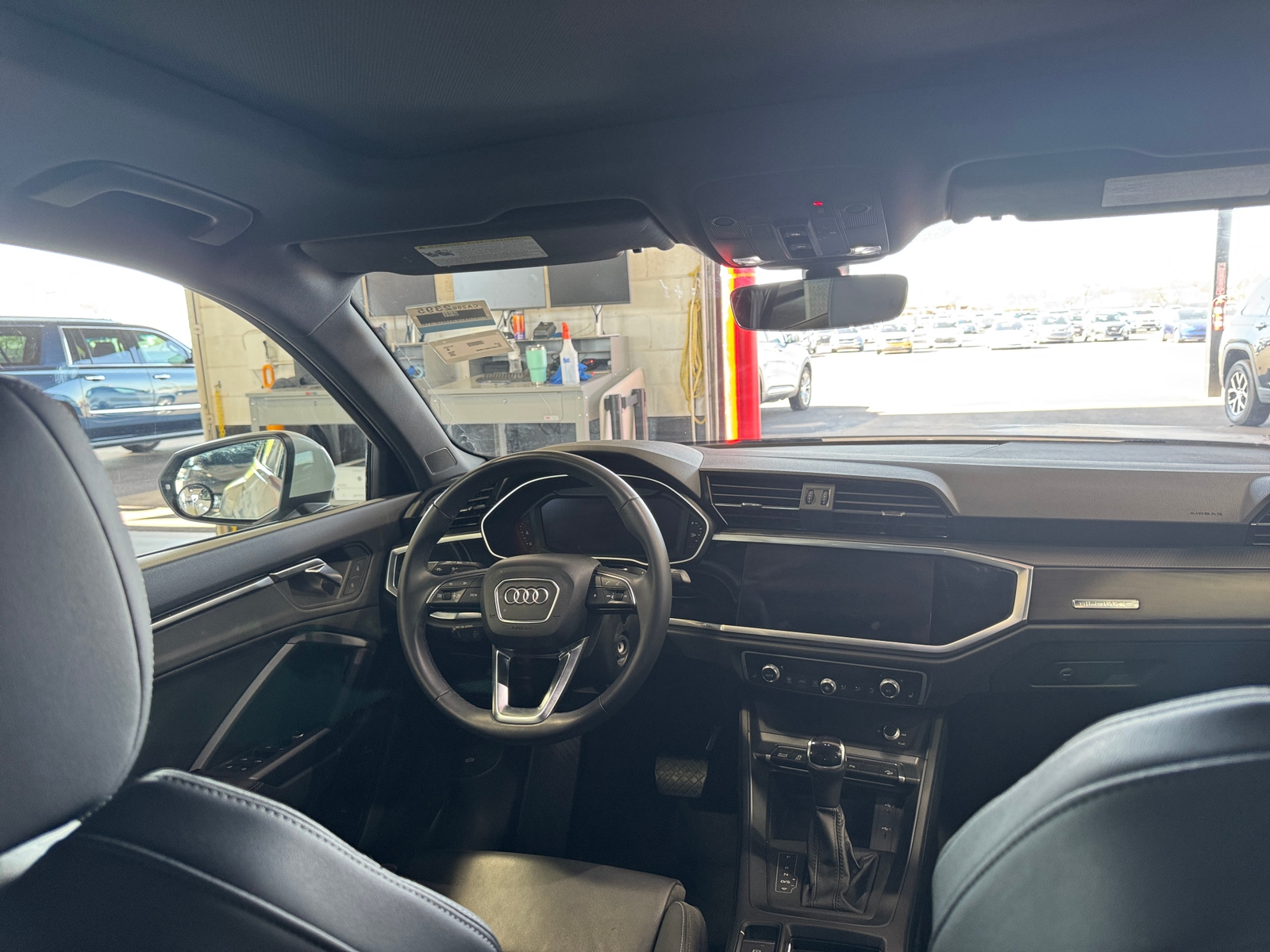 Thumbnail: 2022 Audi Q3 - 2