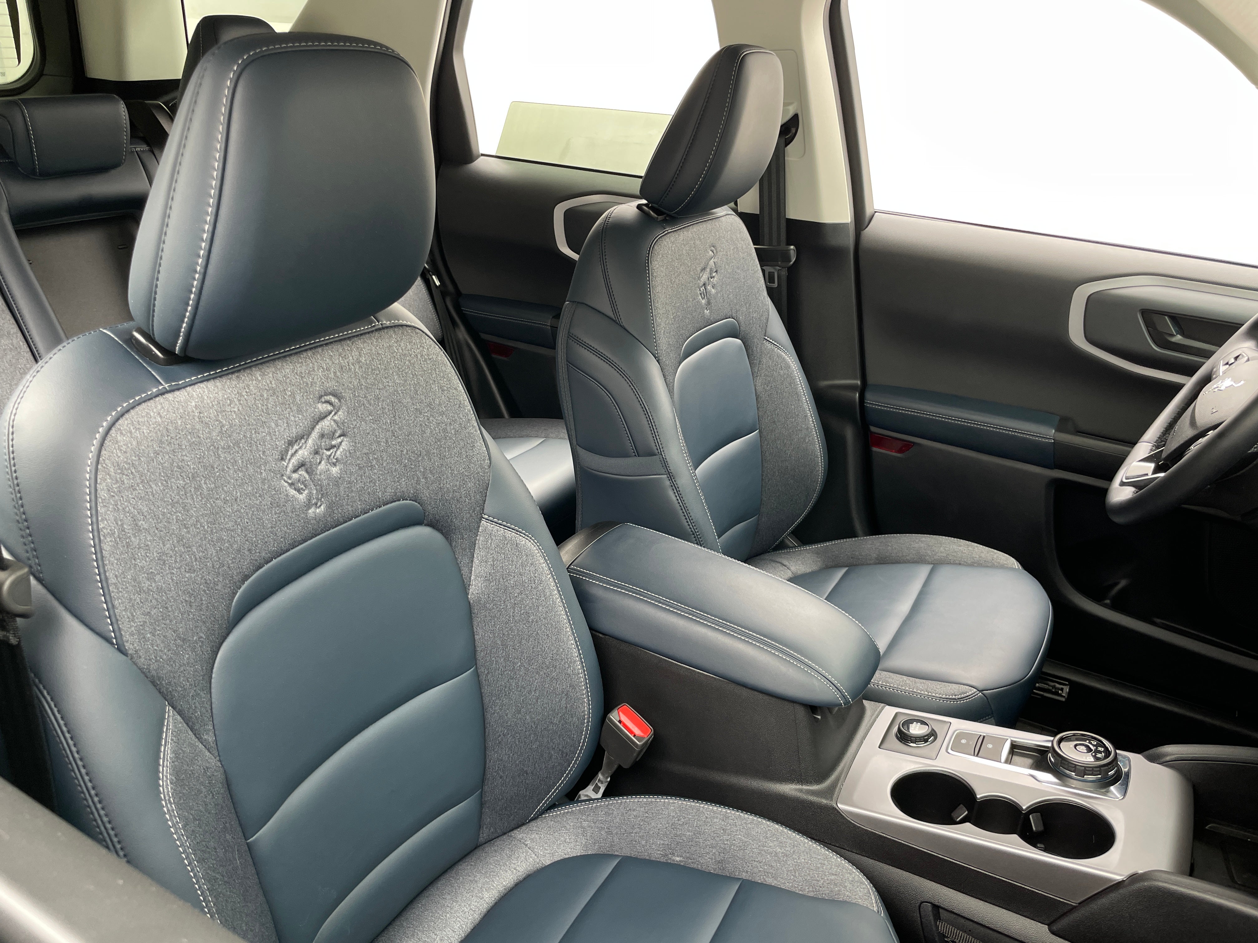 2024 Ford Bronco Sport Outer Banks 2