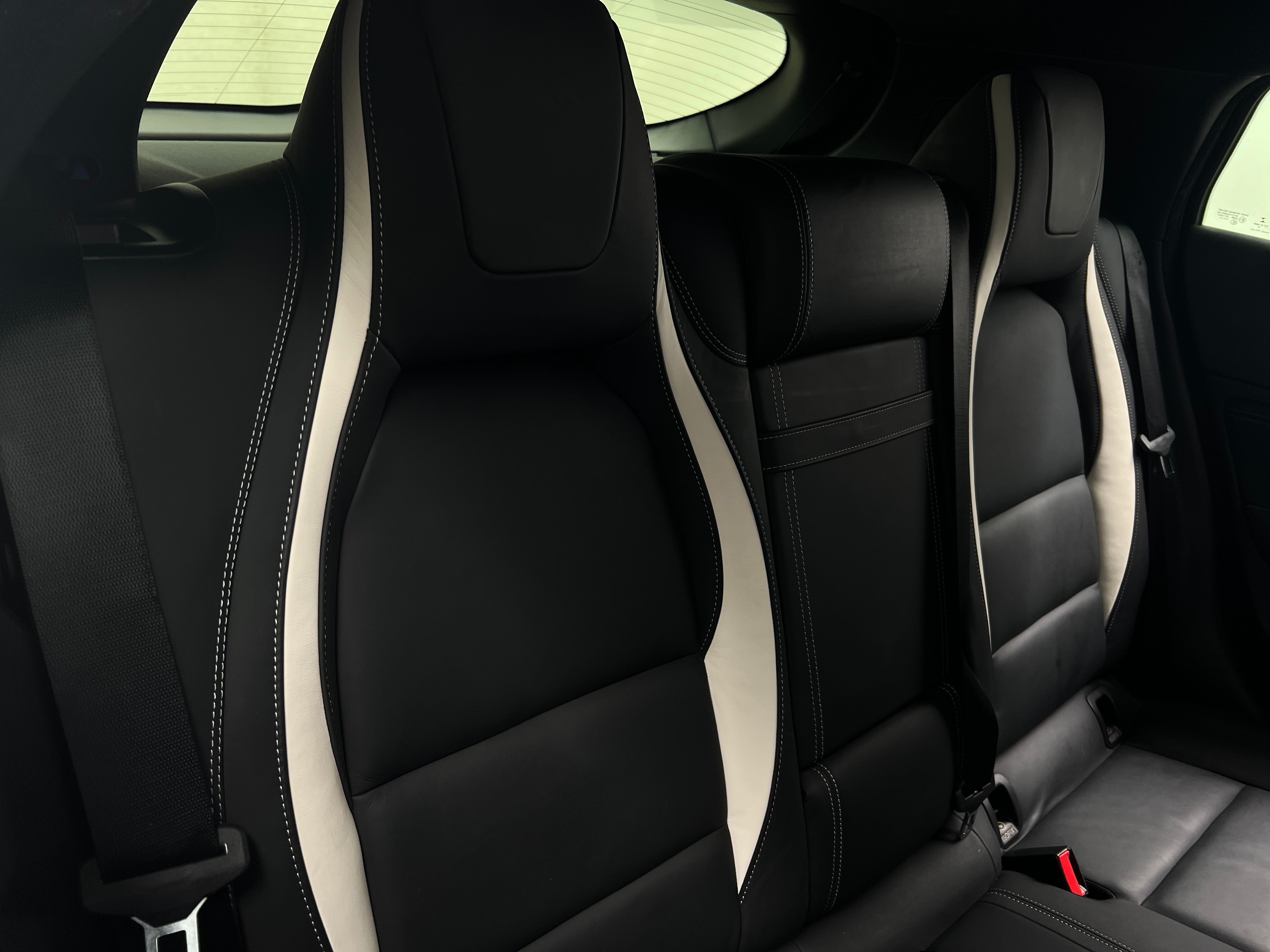 2017 INFINITI QX30 Base 6