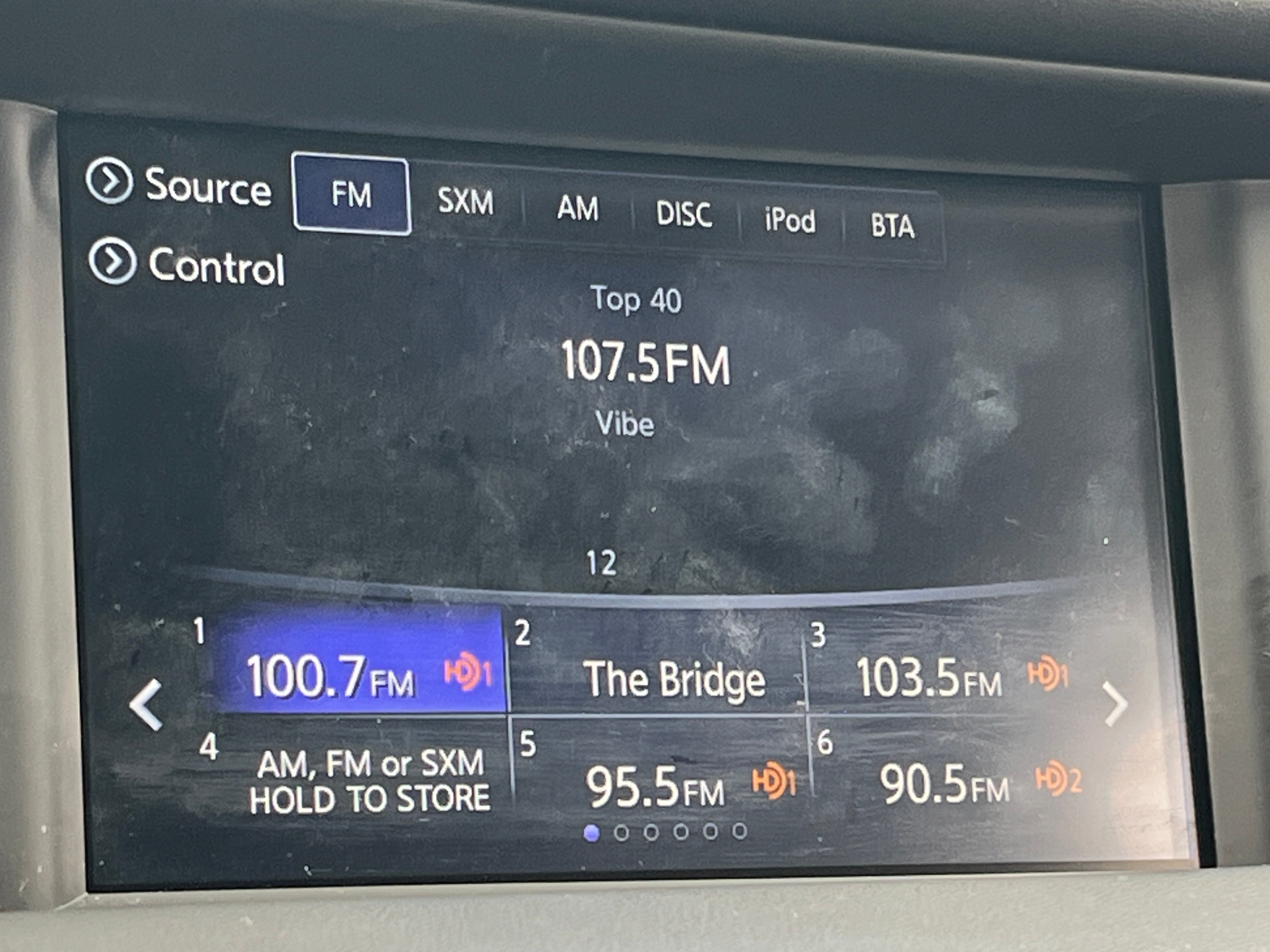 2017 INFINITI QX30 Base 4
