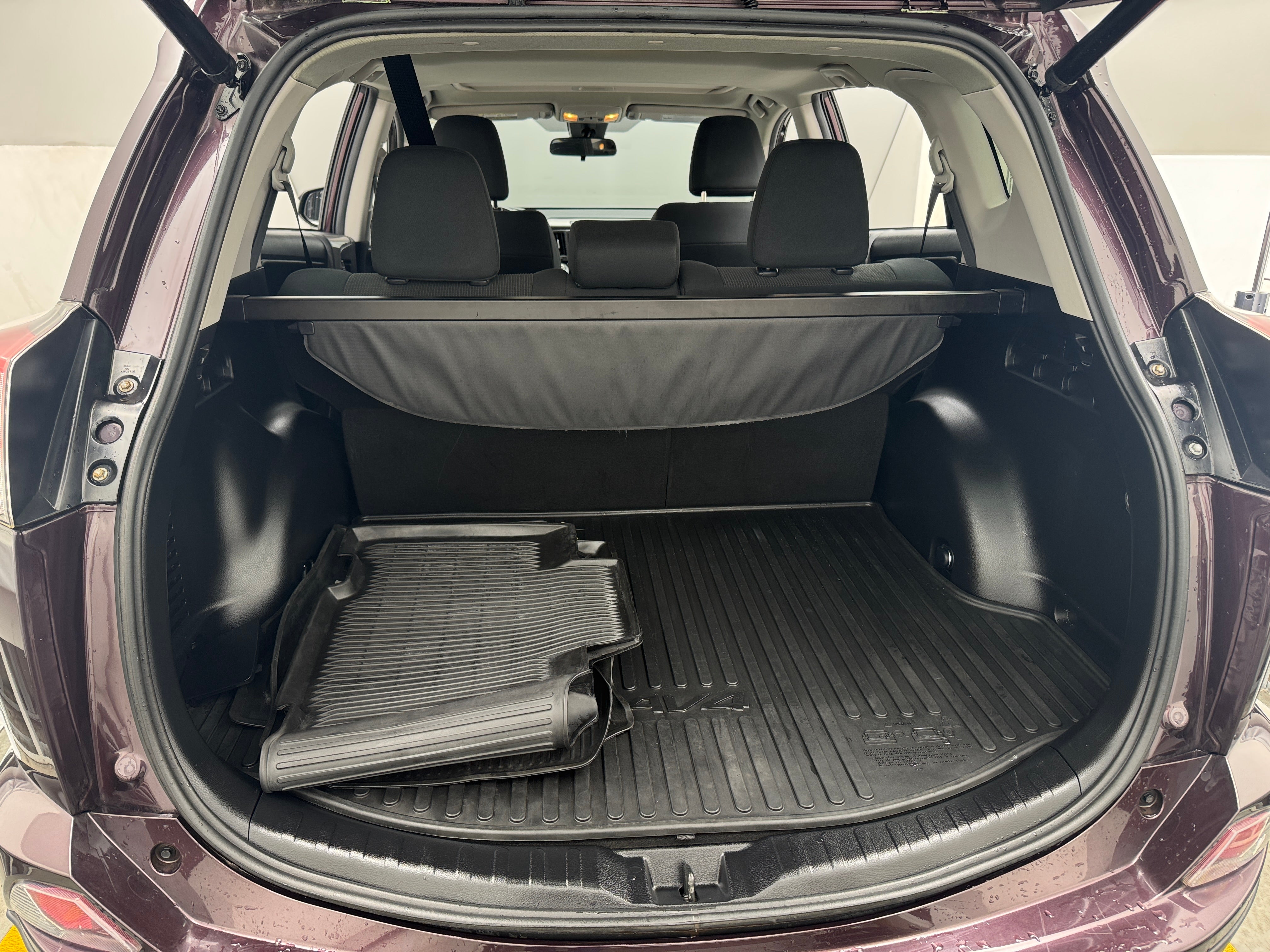 2018 Toyota RAV4 XLE 7