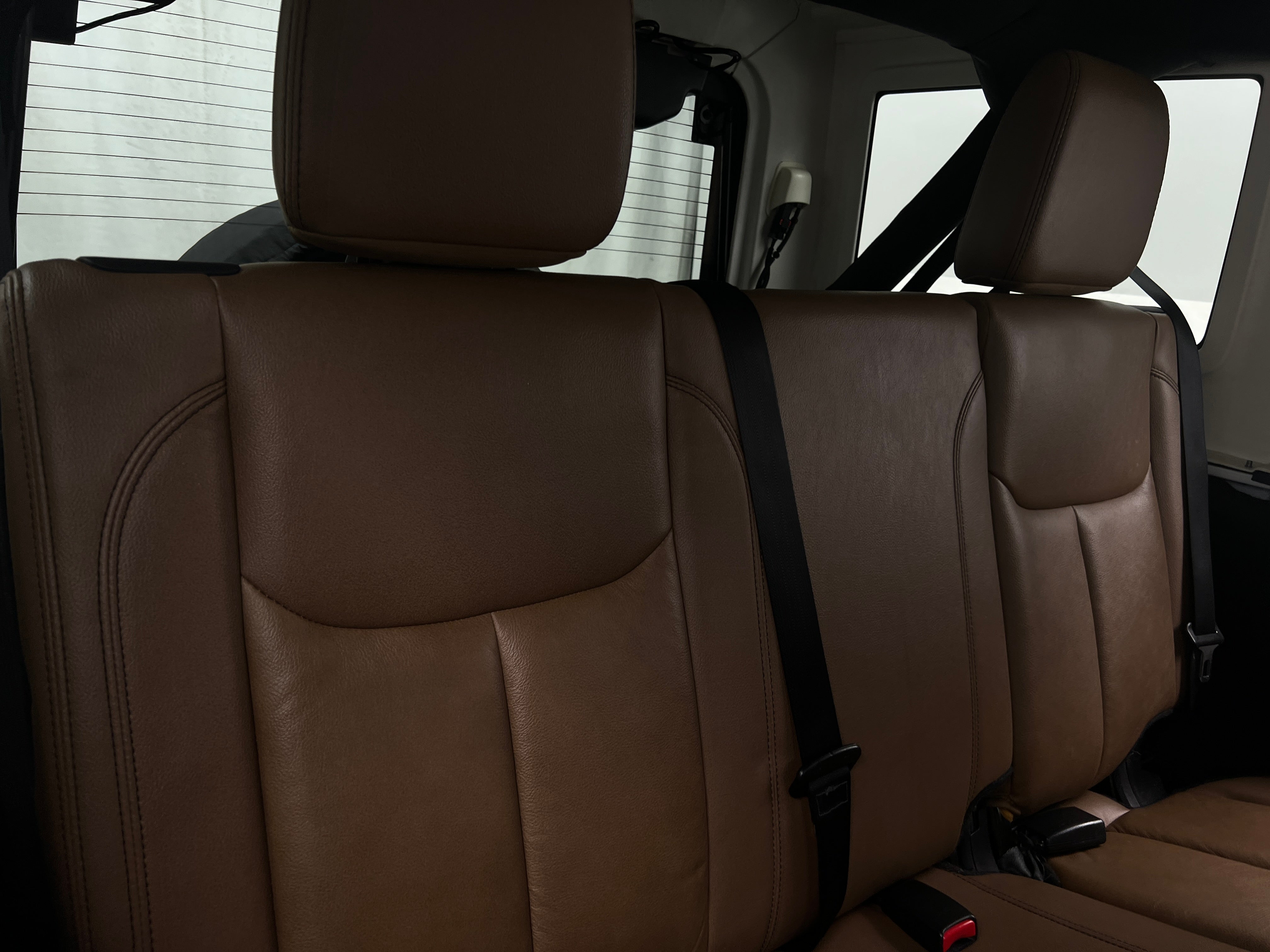 2015 Jeep Wrangler Unlimited Sahara 5