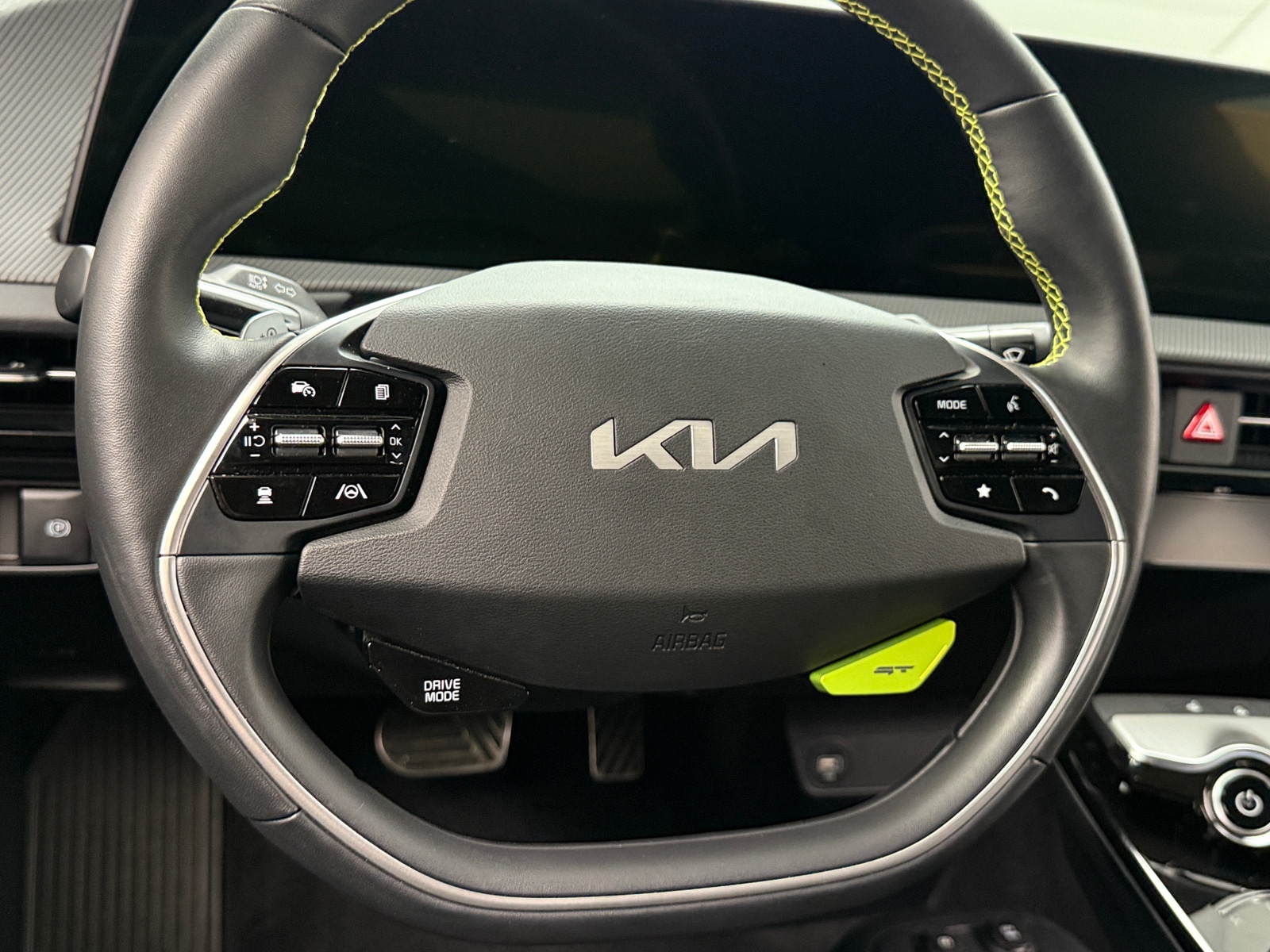 Thumbnail: 2023 Kia EV6 - 4