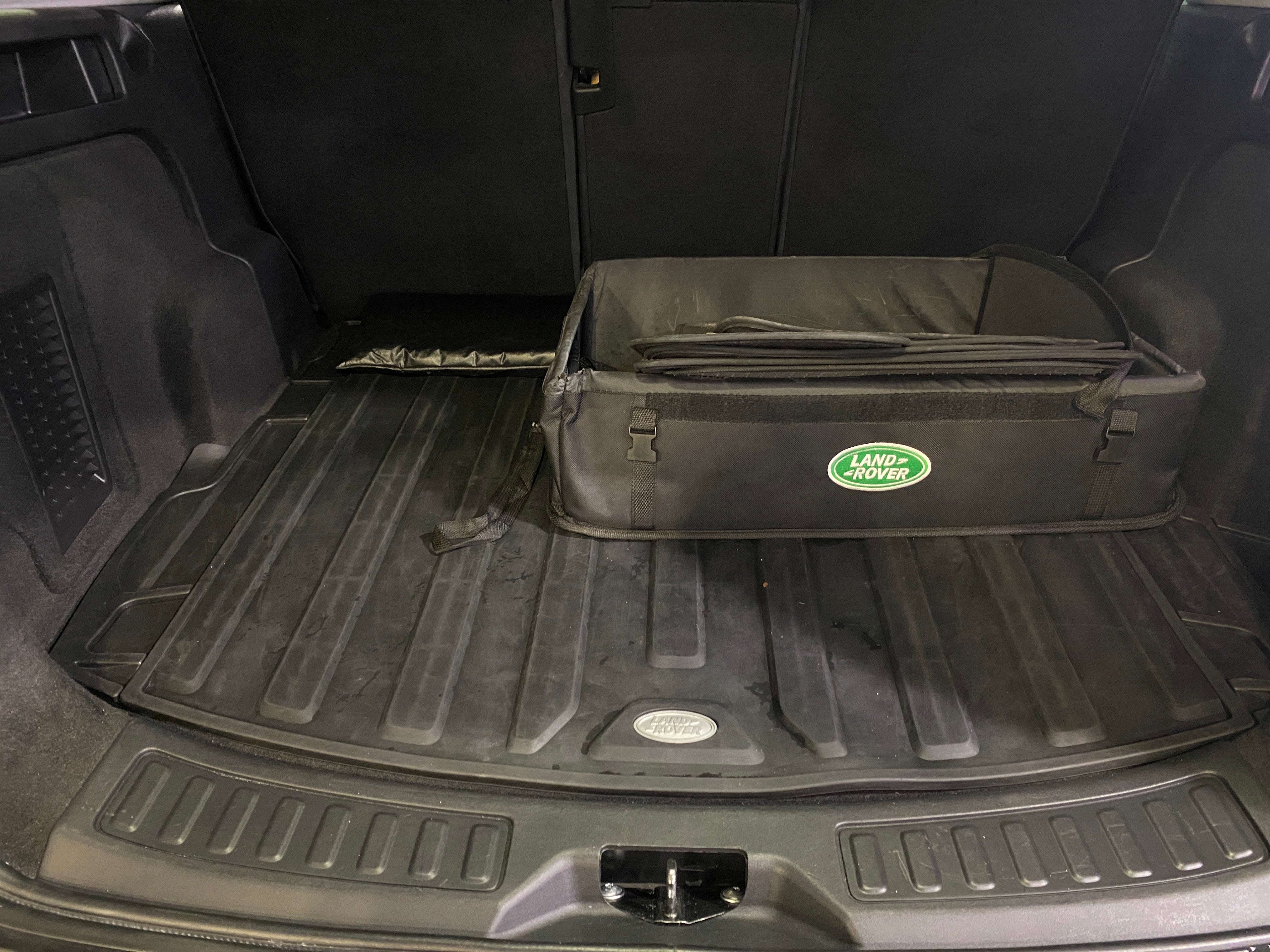 Thumbnail: 2018 Land Rover Discovery Sport - 6