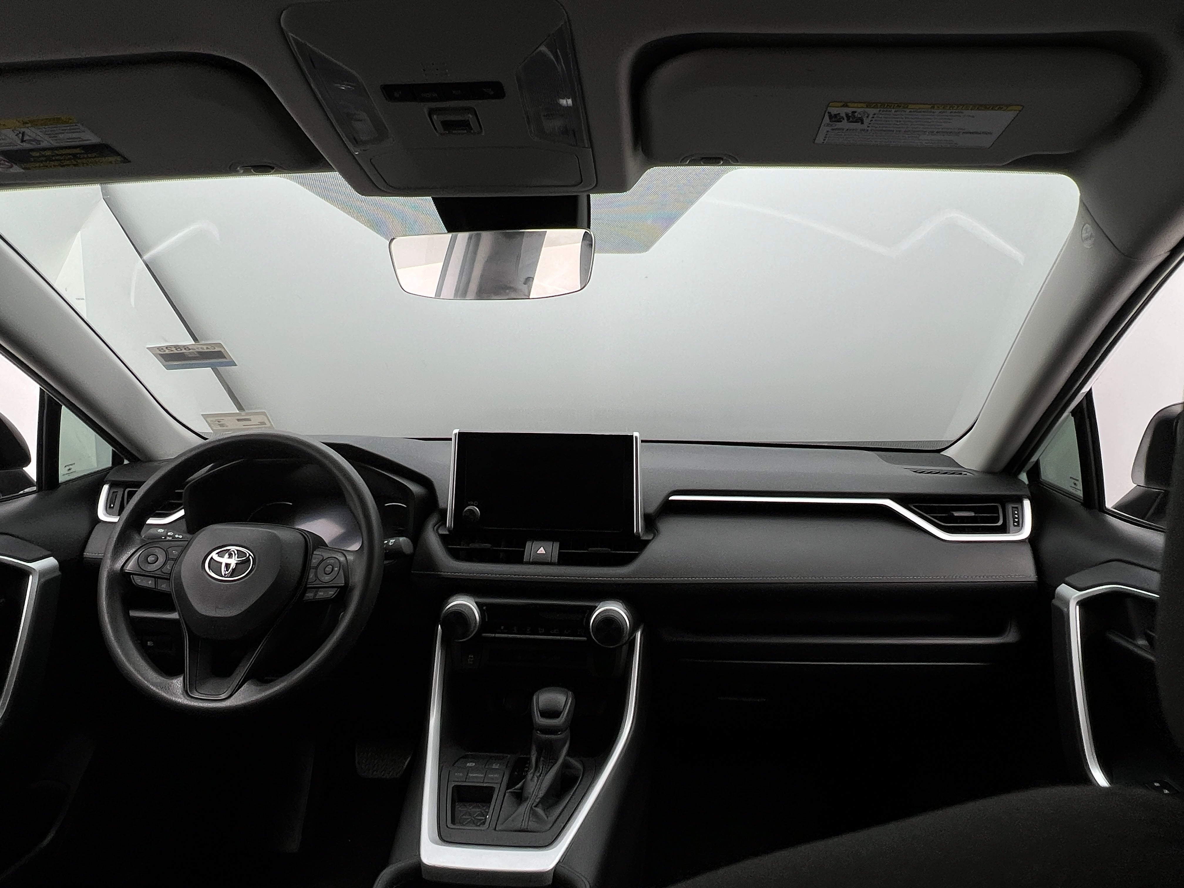 2023 Toyota RAV4 LE 3