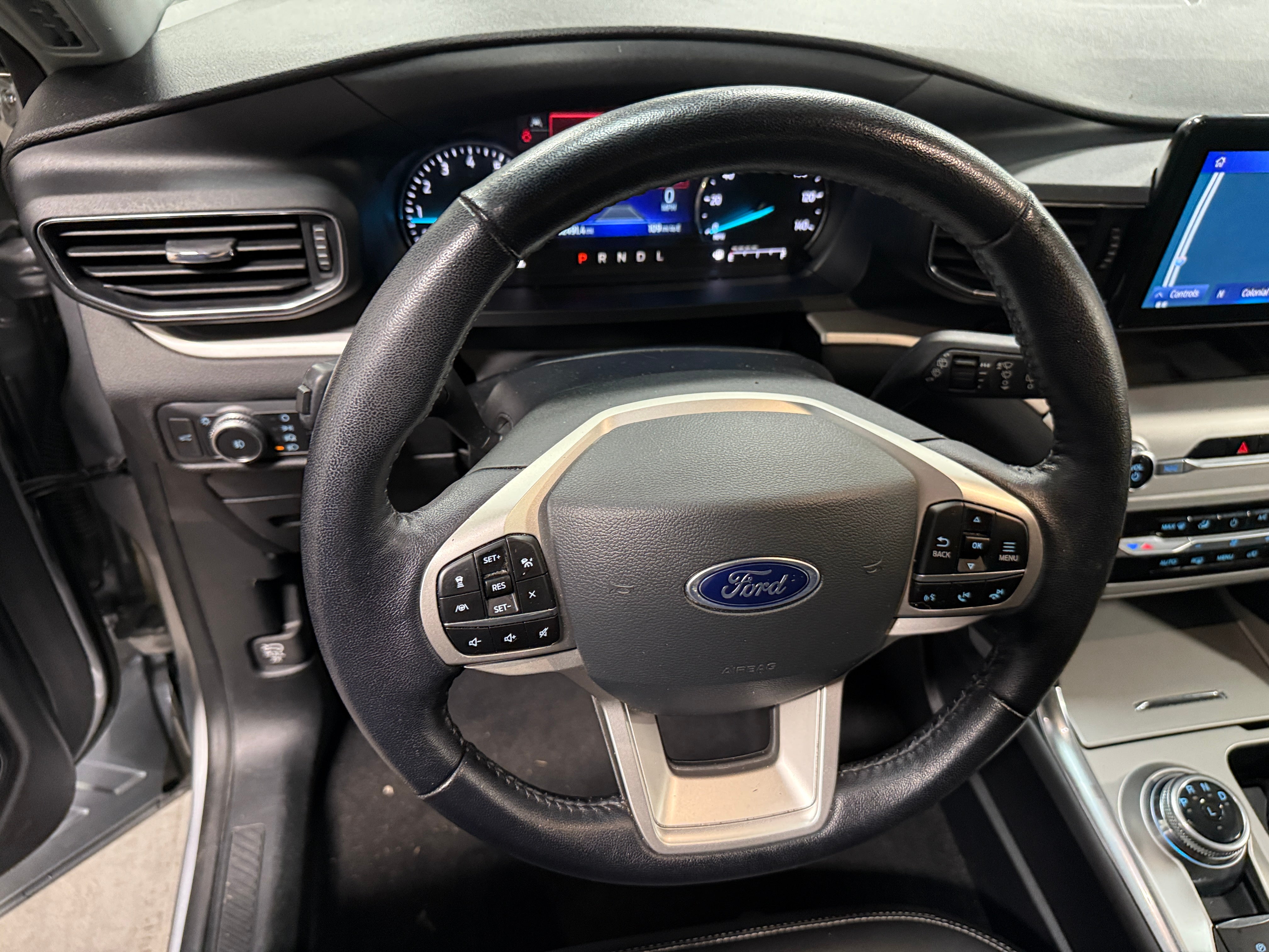 2022 Ford Explorer XLT 4