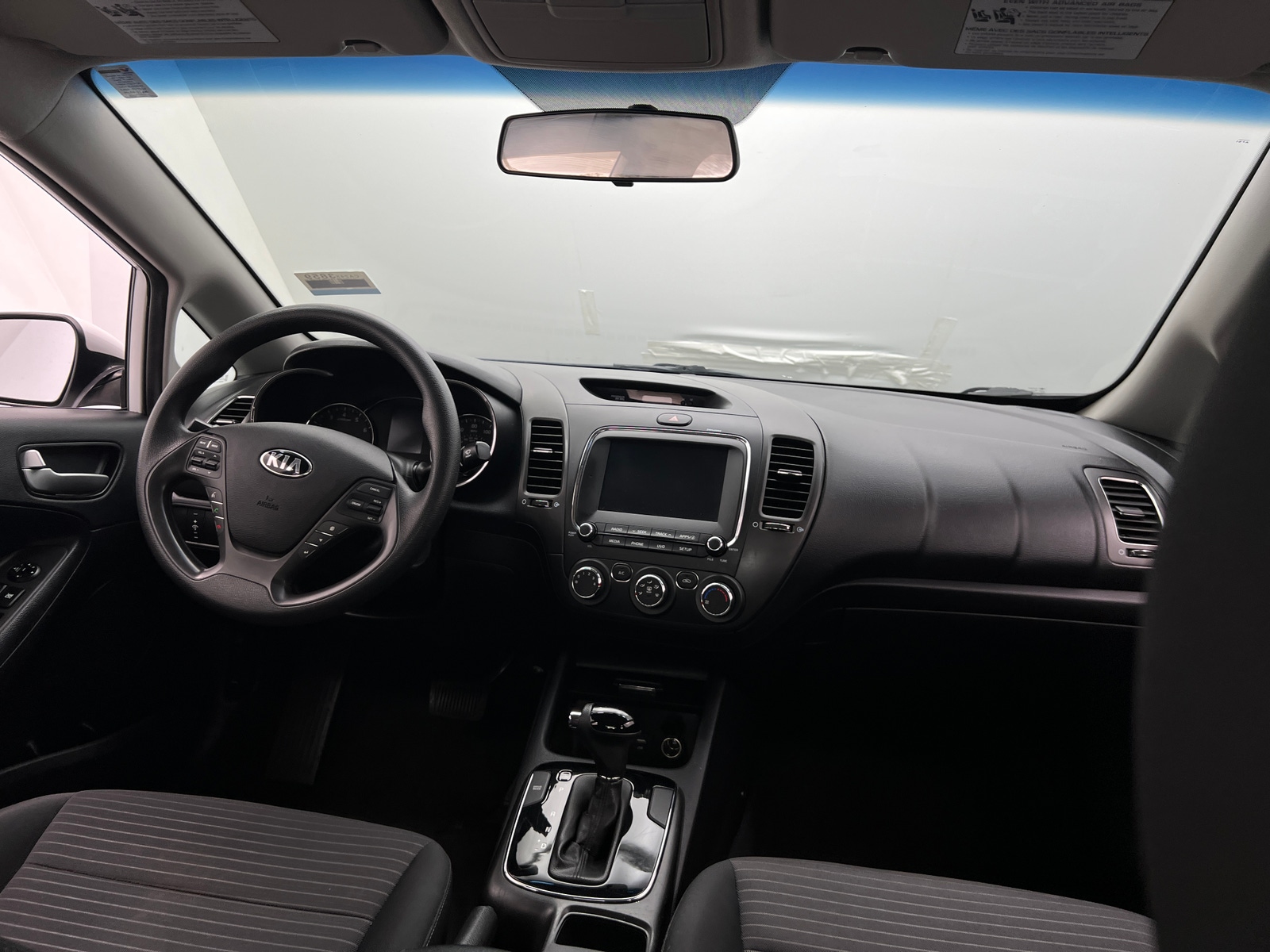 Thumbnail: 2018 Kia Forte - 3