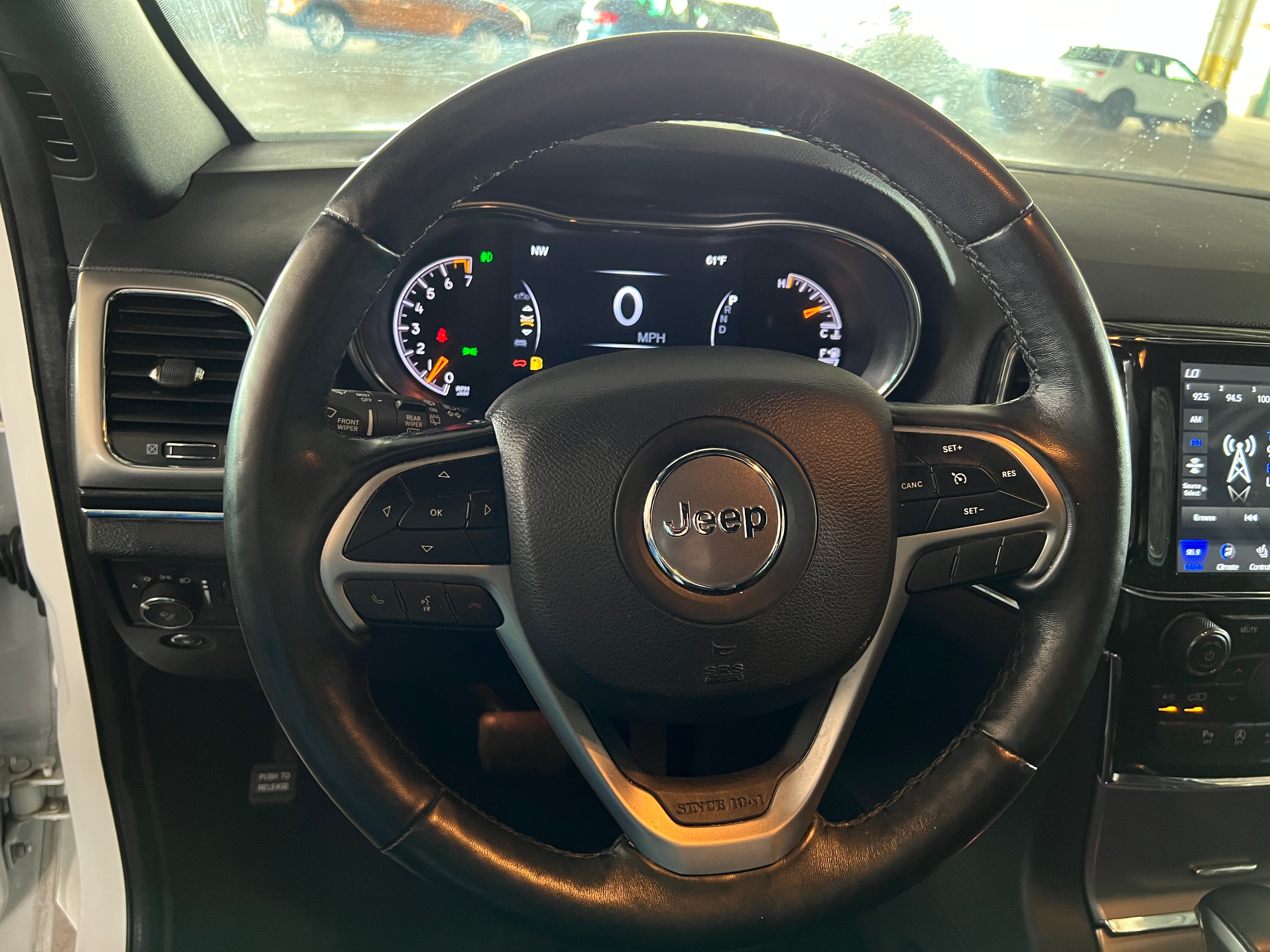 Thumbnail: 2022 Jeep Grand Cherokee - 4