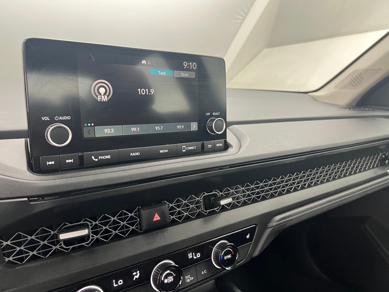 Thumbnail: 2023 Honda Accord - 4