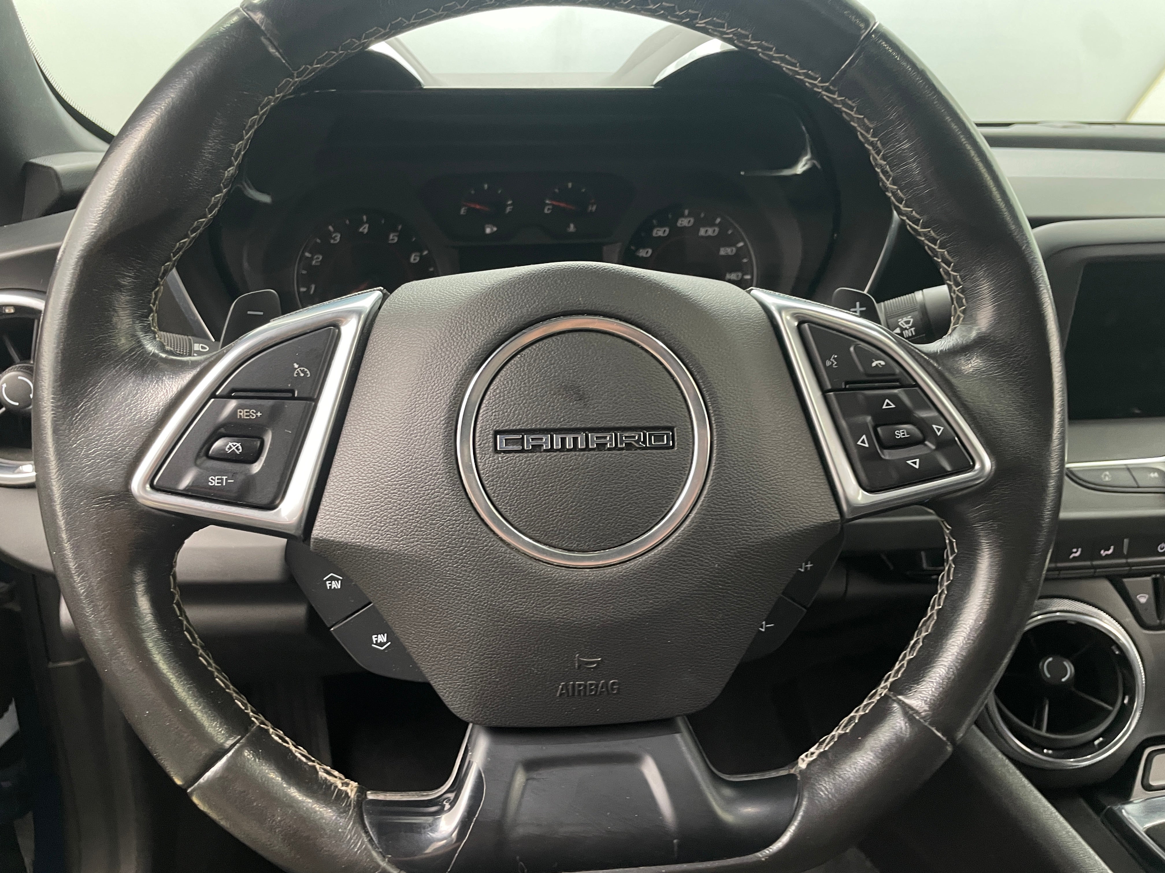 Thumbnail: 2019 Chevrolet Camaro - 4