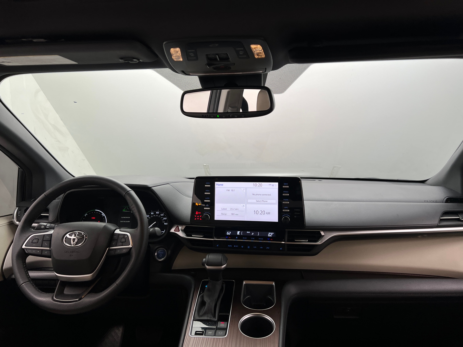 Thumbnail: 2023 Toyota Sienna - 2