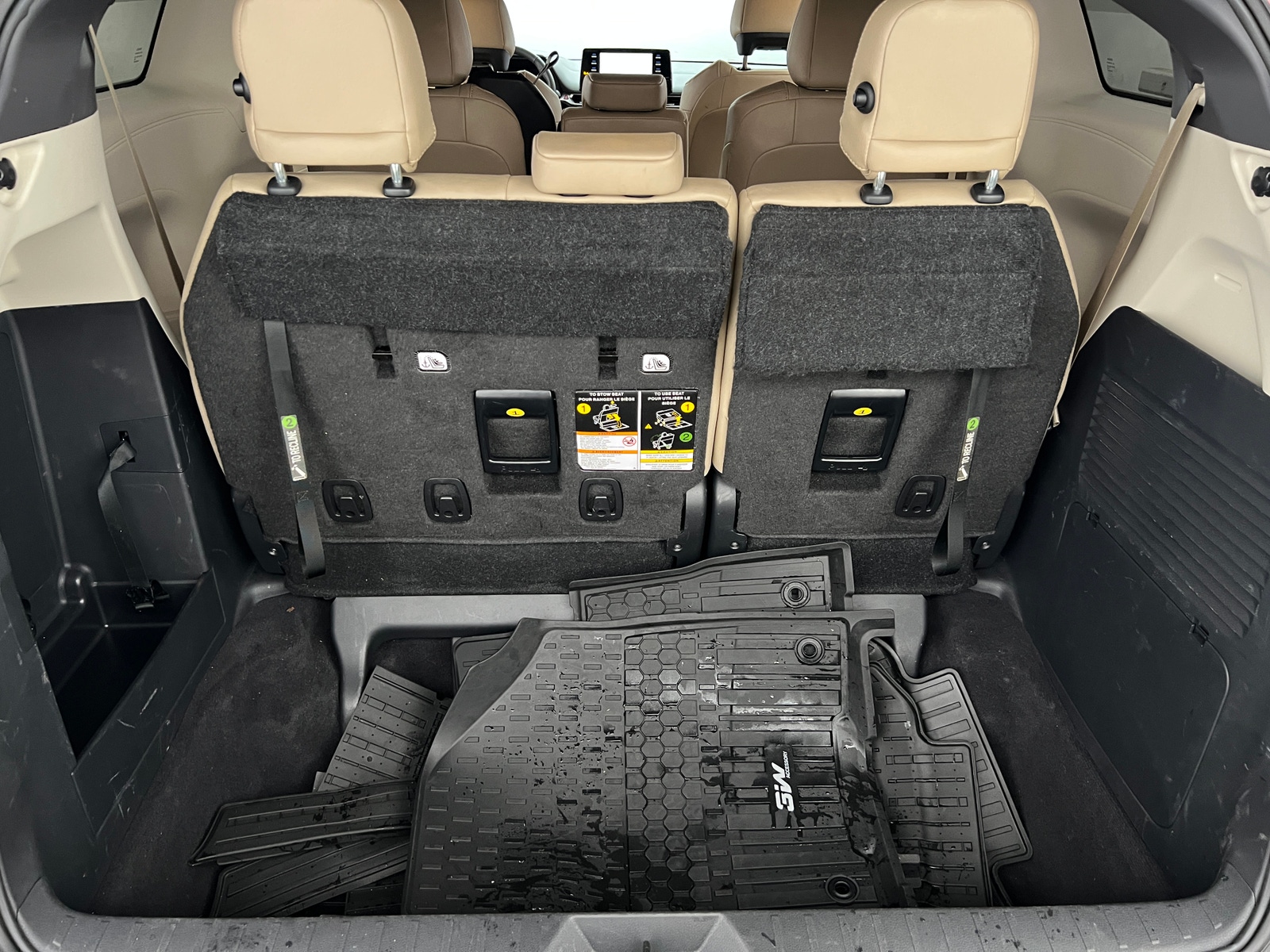 Thumbnail: 2023 Toyota Sienna - 6