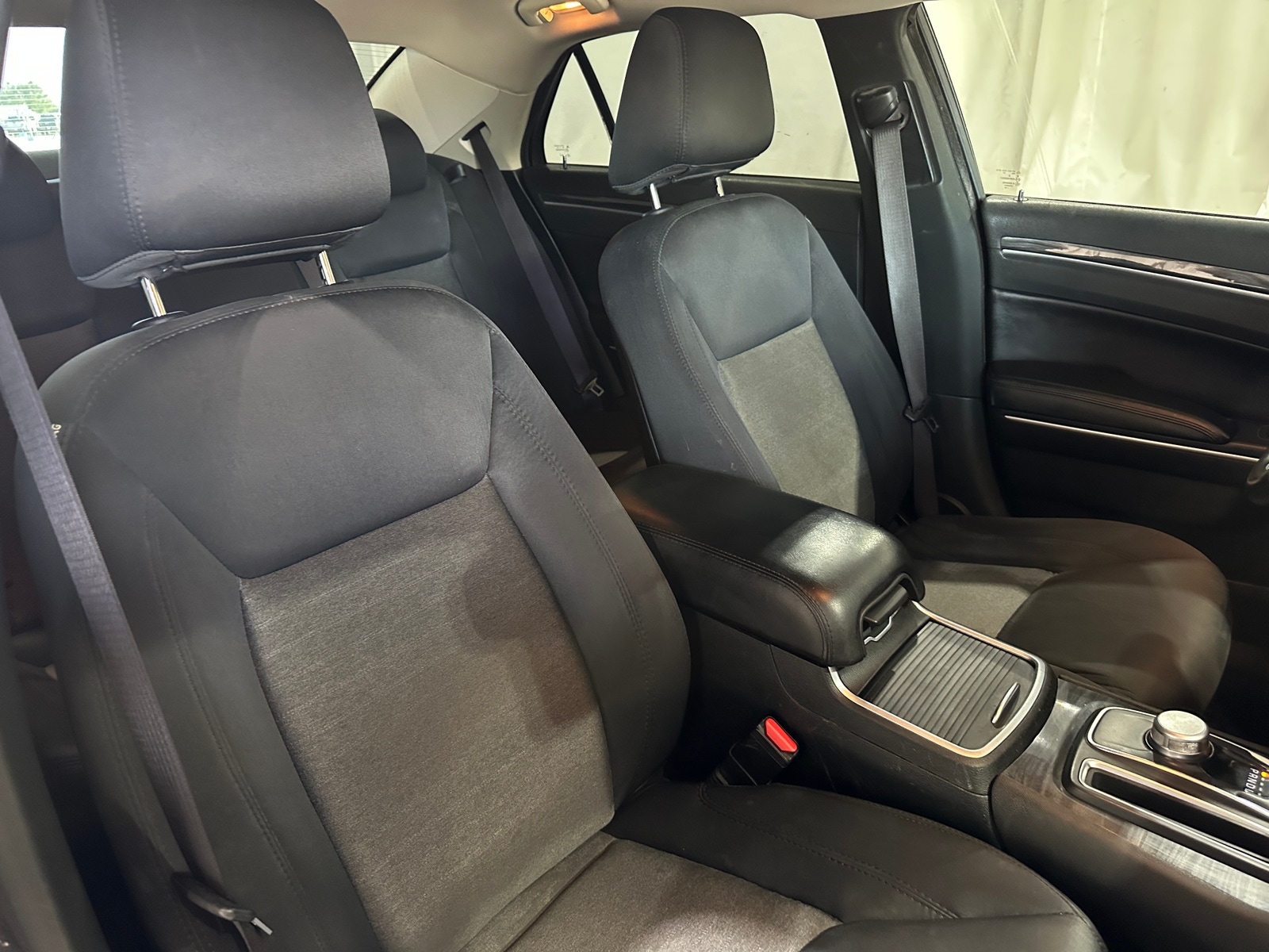 Thumbnail: 2019 Chrysler 300 - 2