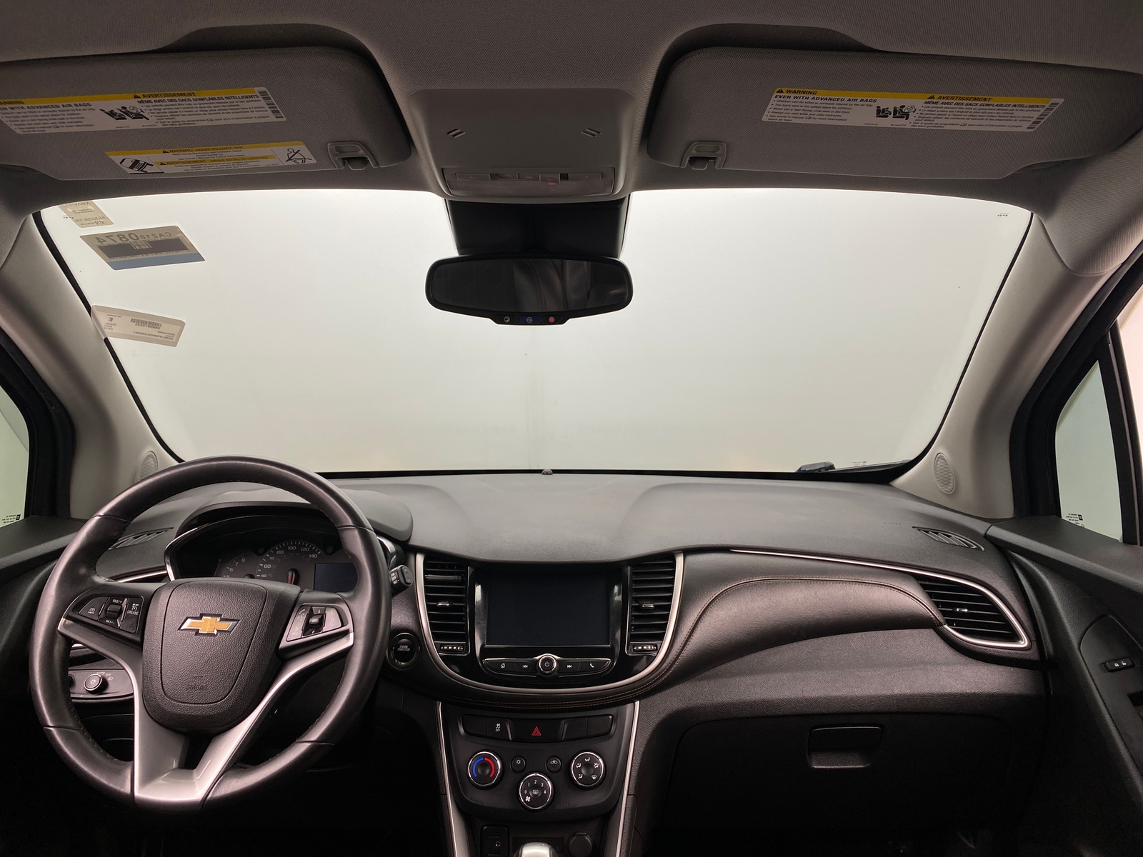Thumbnail: 2017 Chevrolet Trax - 2