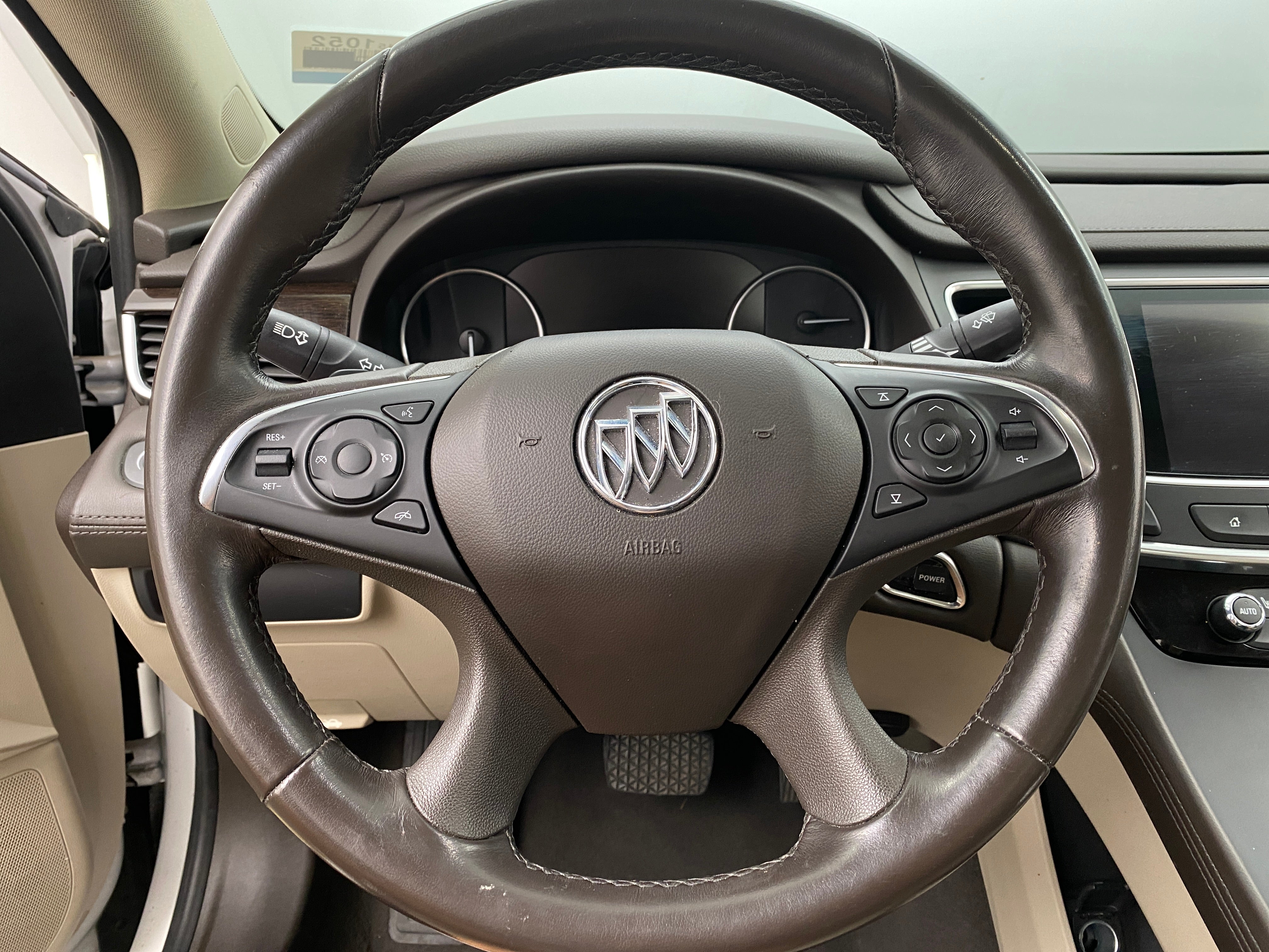 2017 Buick LaCrosse Essence 4