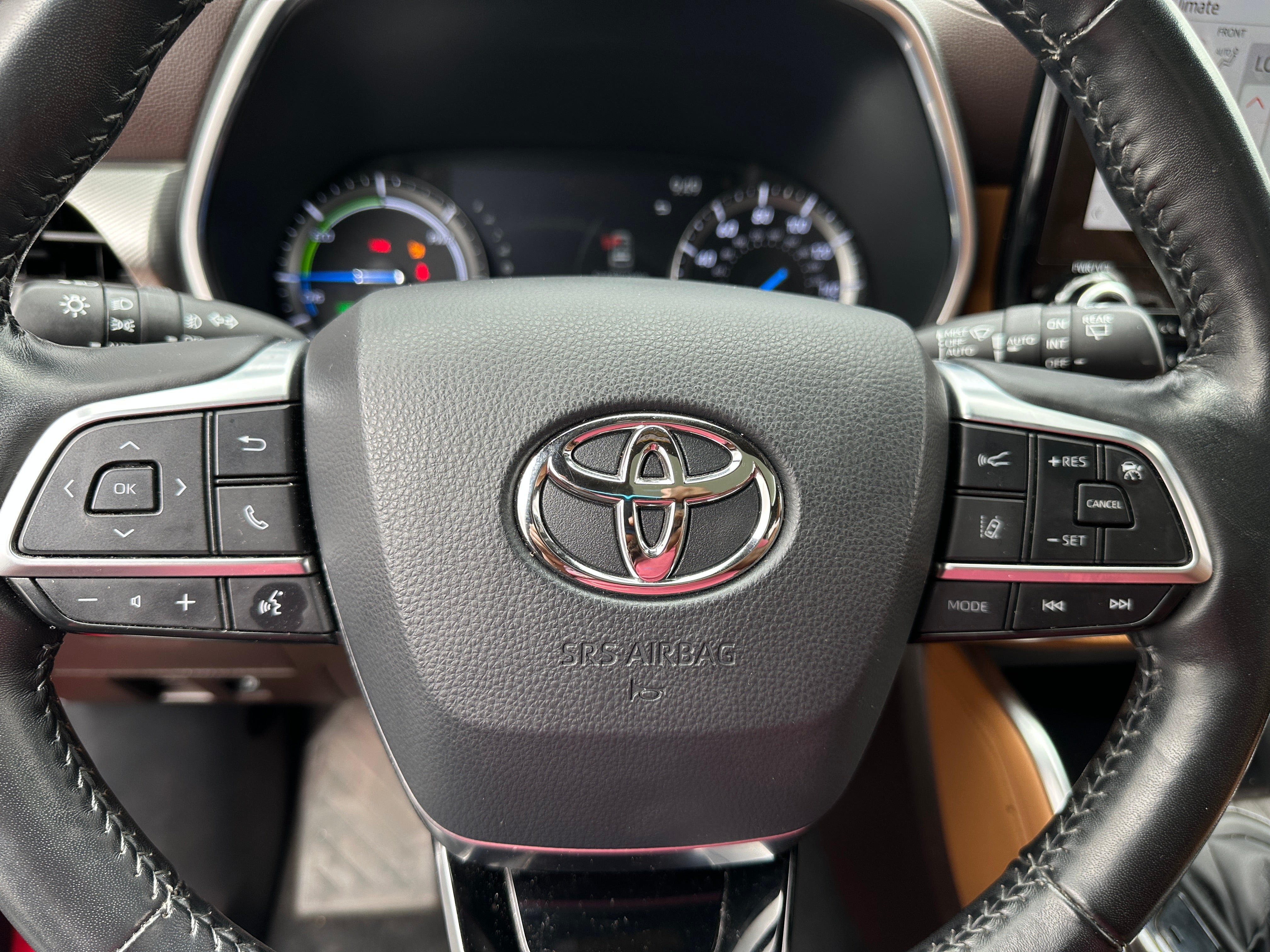 Thumbnail: 2020 Toyota Highlander - 4