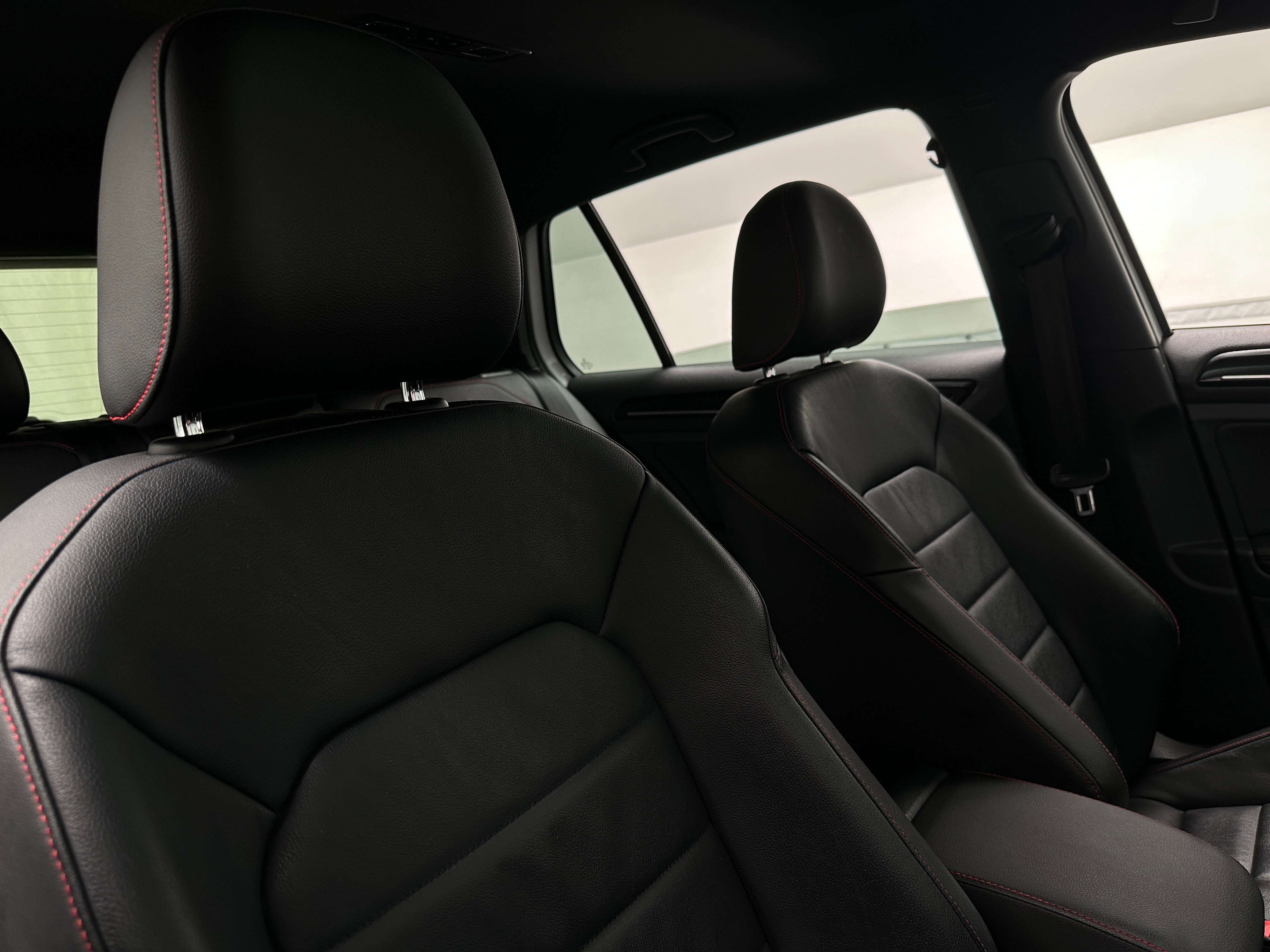 2017 Volkswagen Golf GTI Autobahn 2