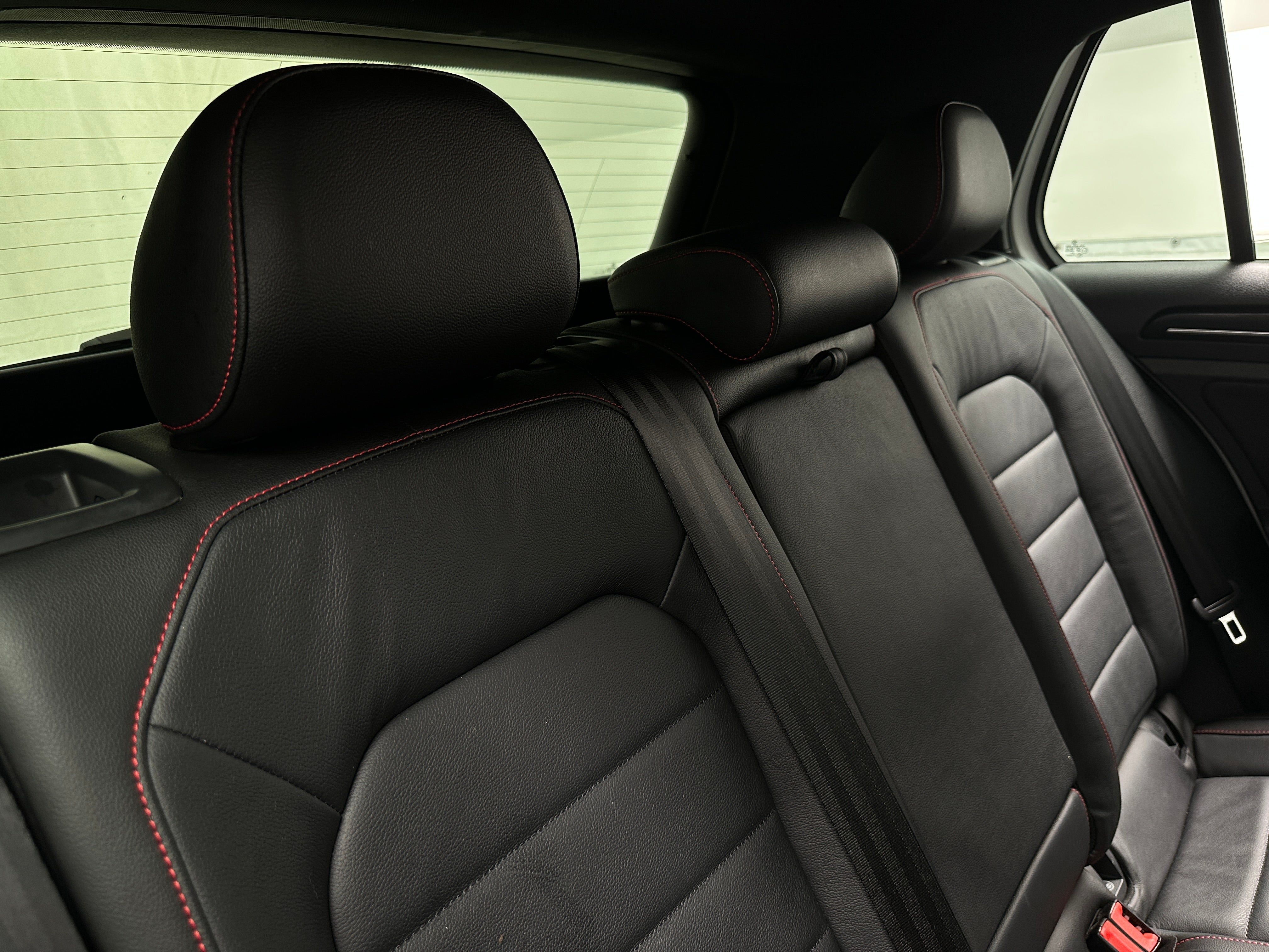2017 Volkswagen Golf GTI Autobahn 6