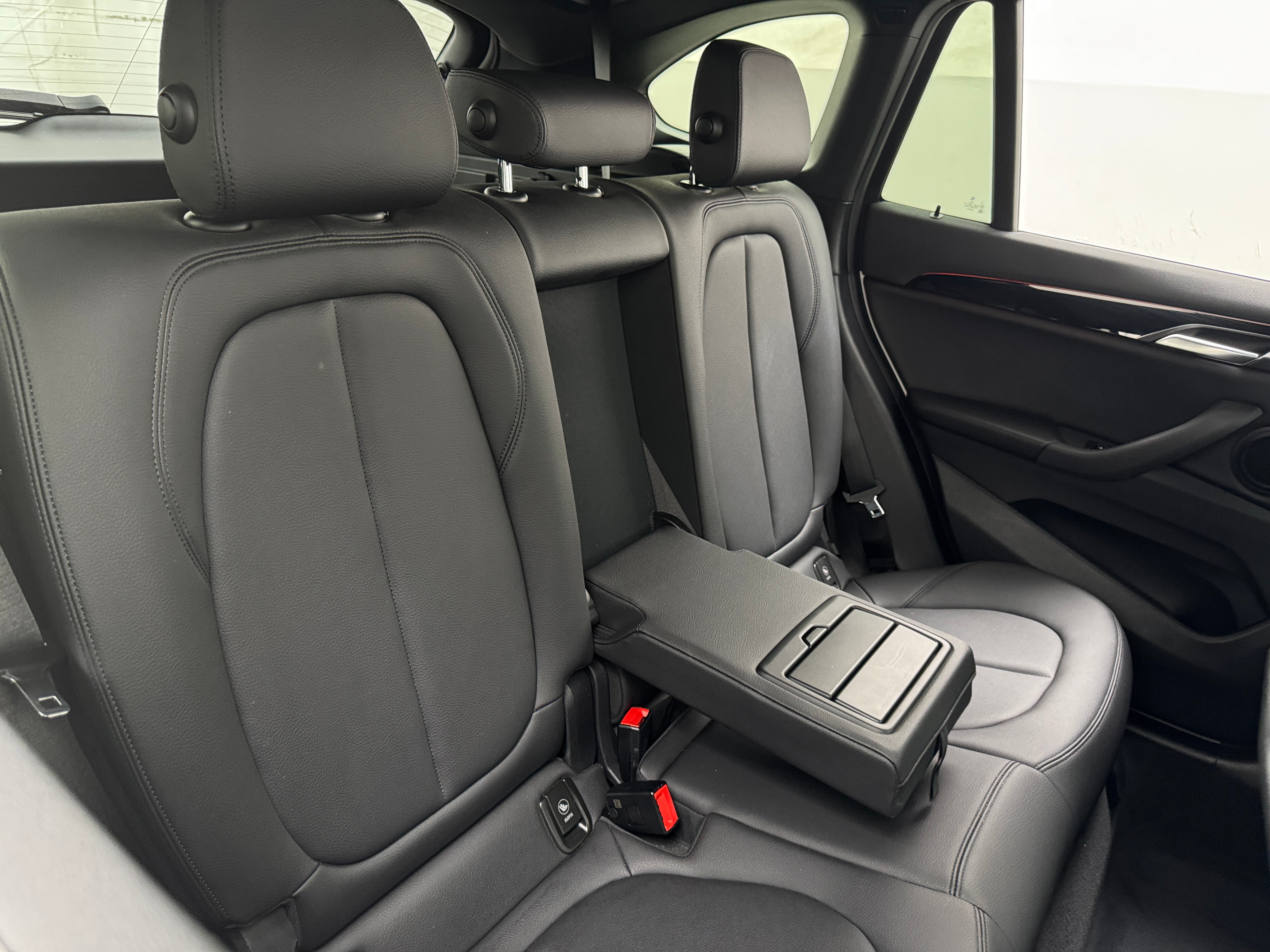 2019 BMW X1 xDrive28i 5