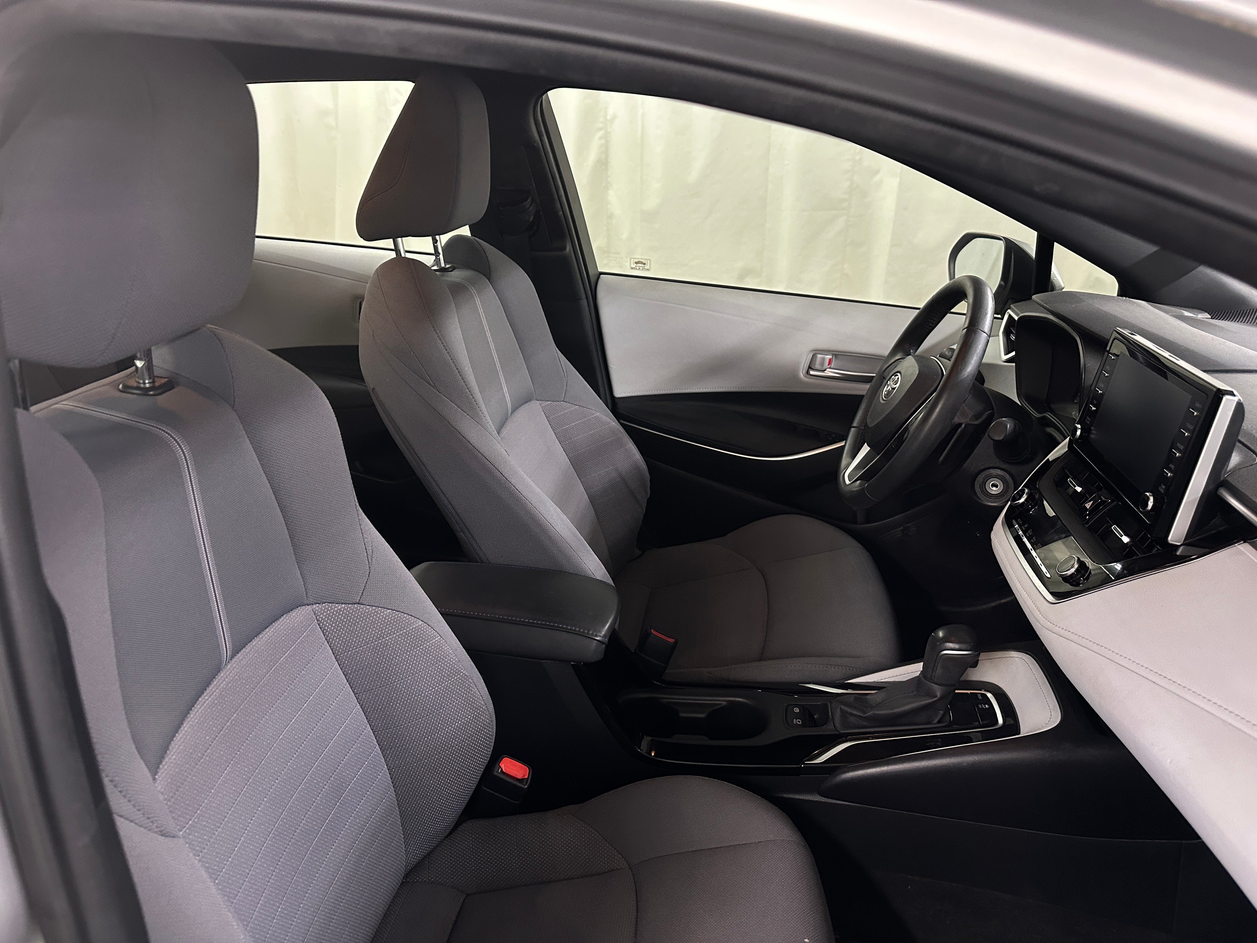 2020 Toyota Corolla SE 2