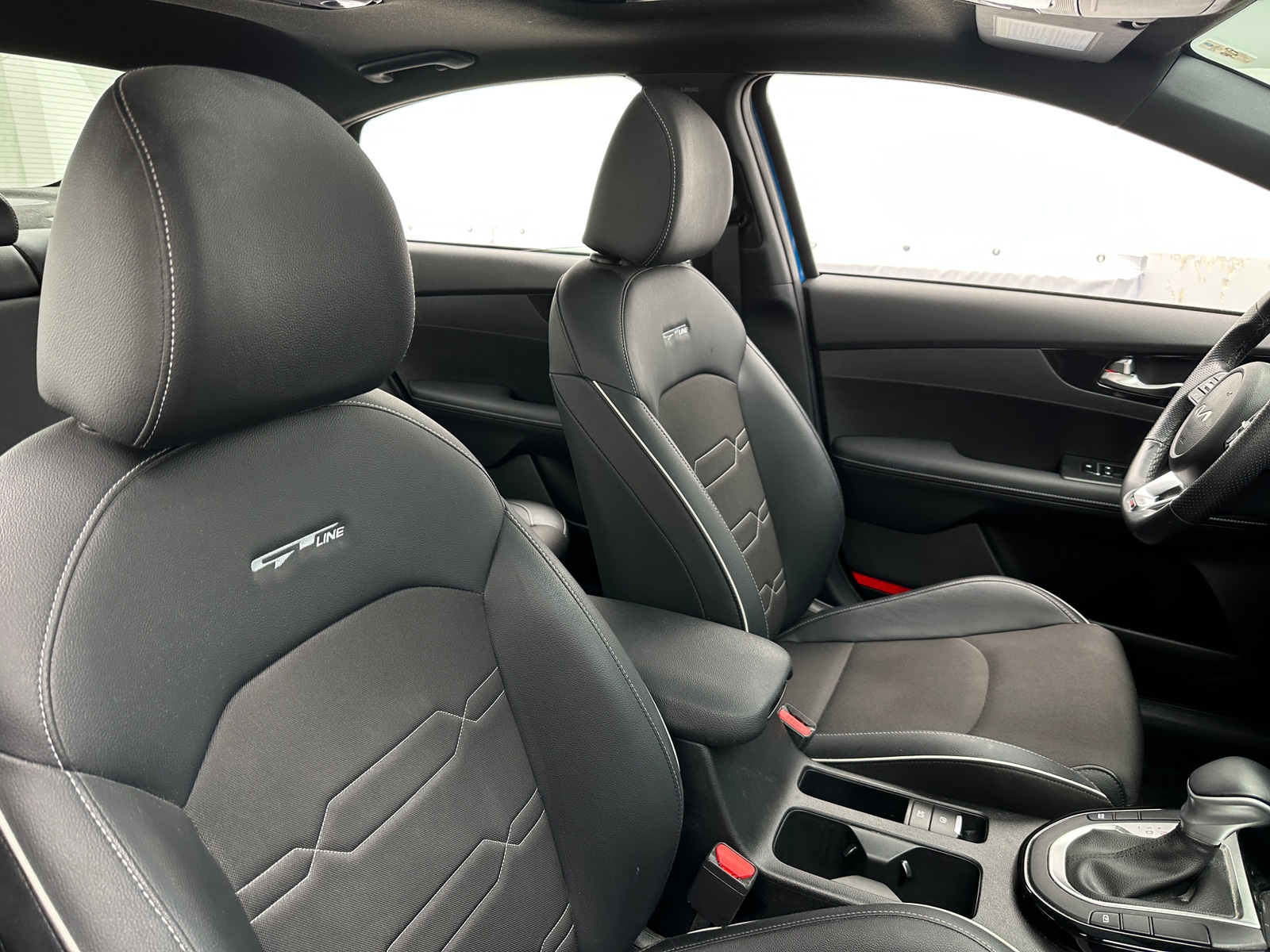 Thumbnail: 2022 Kia Forte - 2