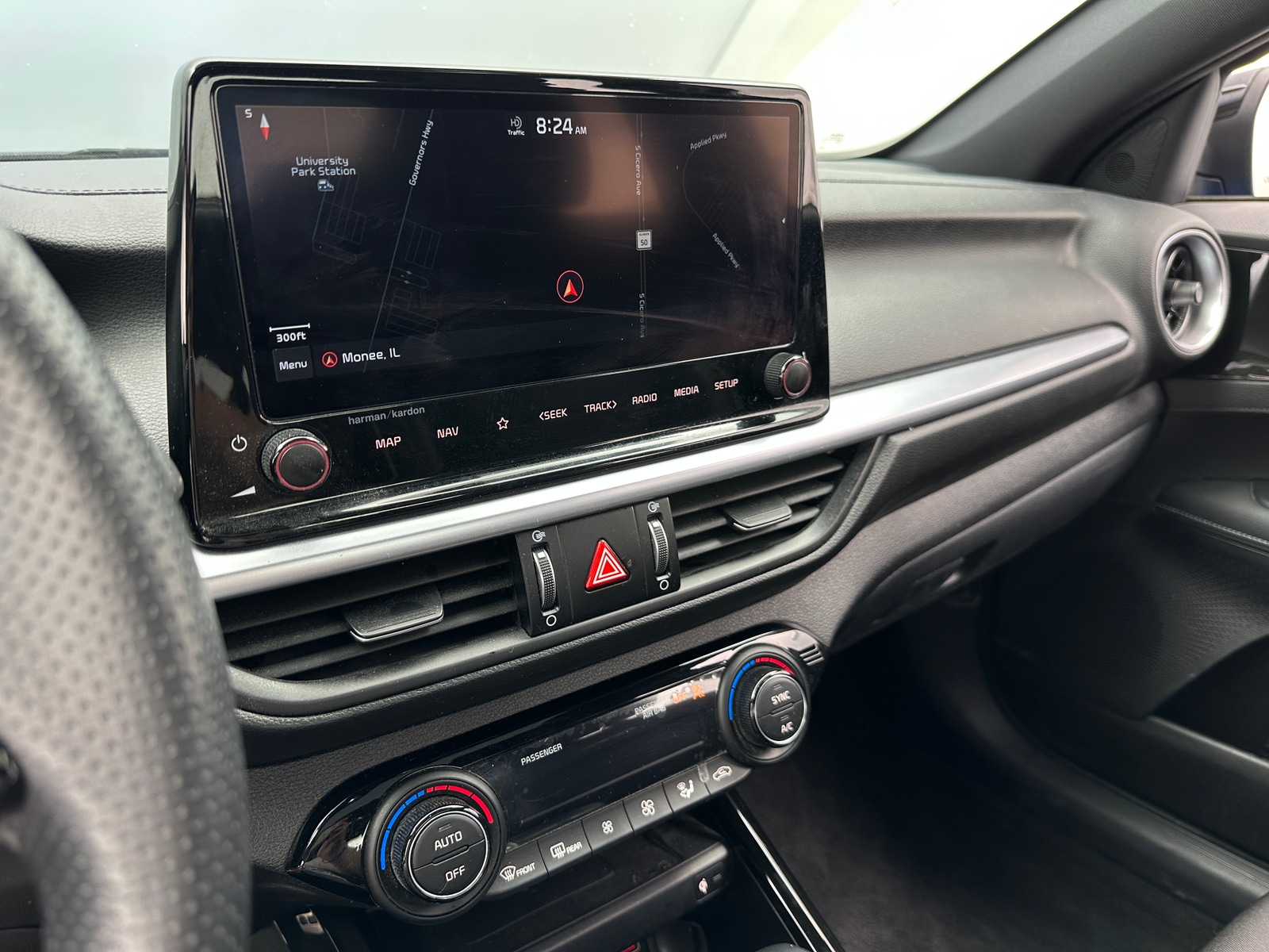 Thumbnail: 2022 Kia Forte - 4