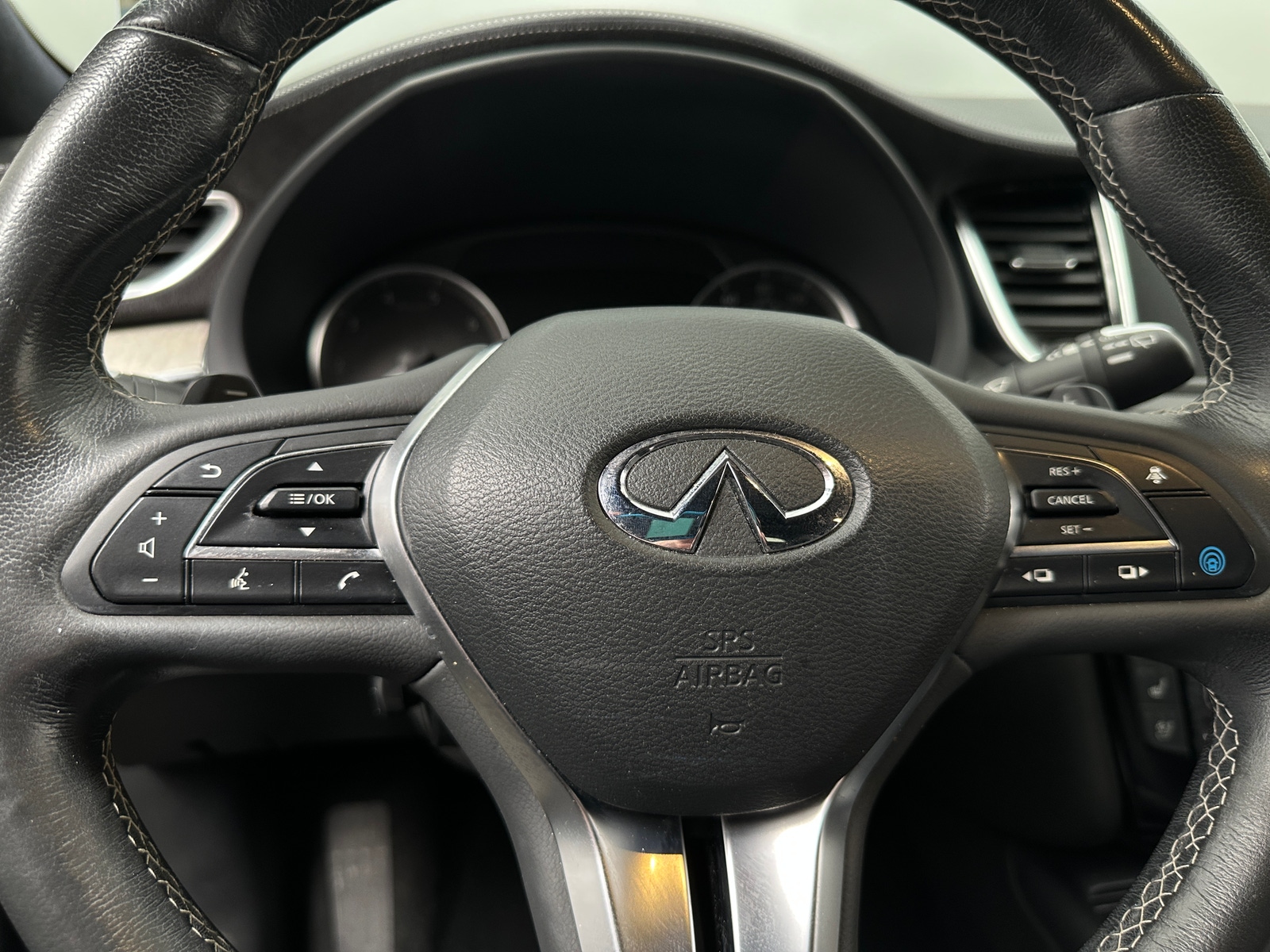 Thumbnail: 2019 INFINITI QX50 - 5