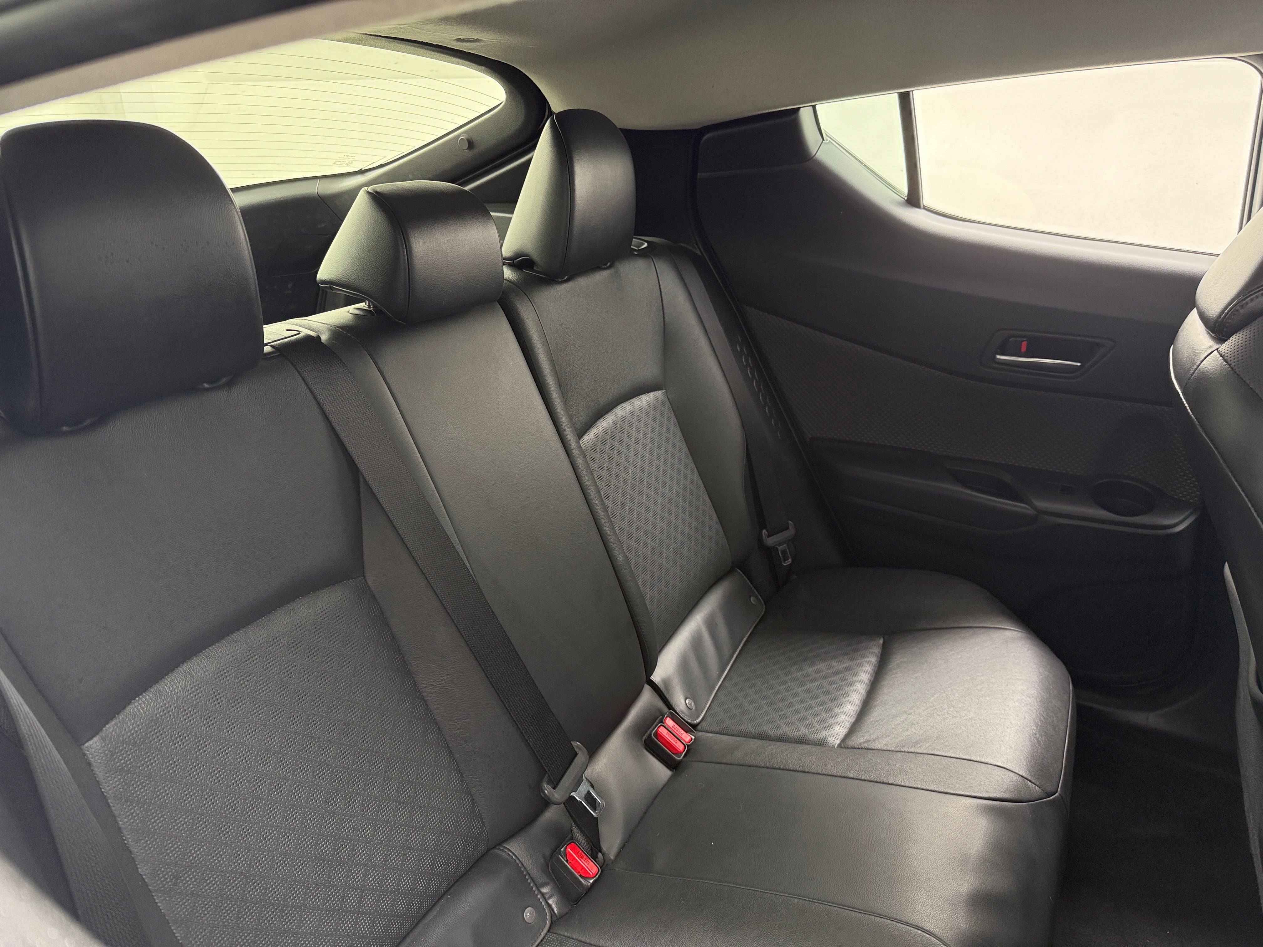 2021 Toyota C-HR Limited 5