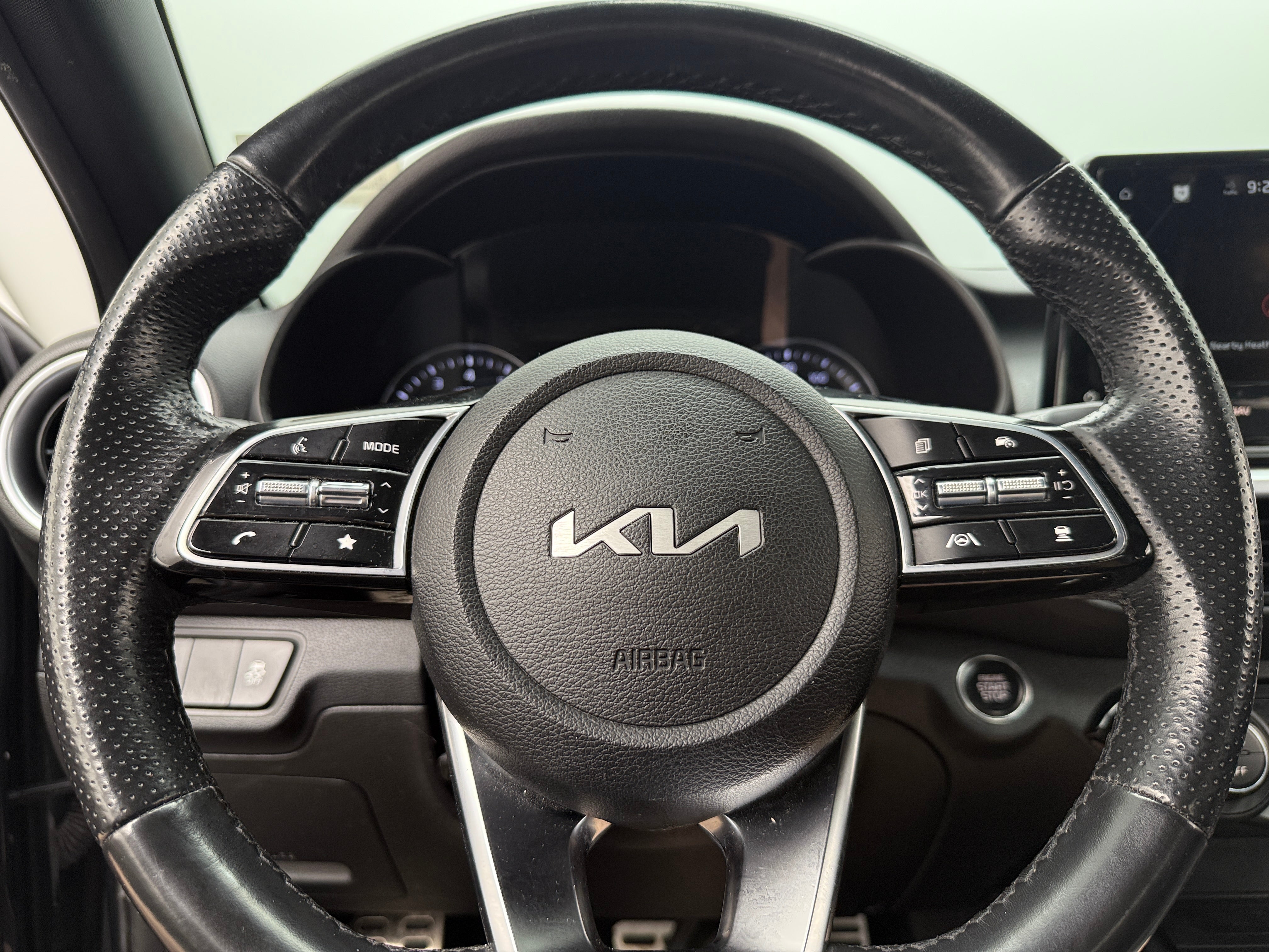 2023 Kia Forte GT-Line 4