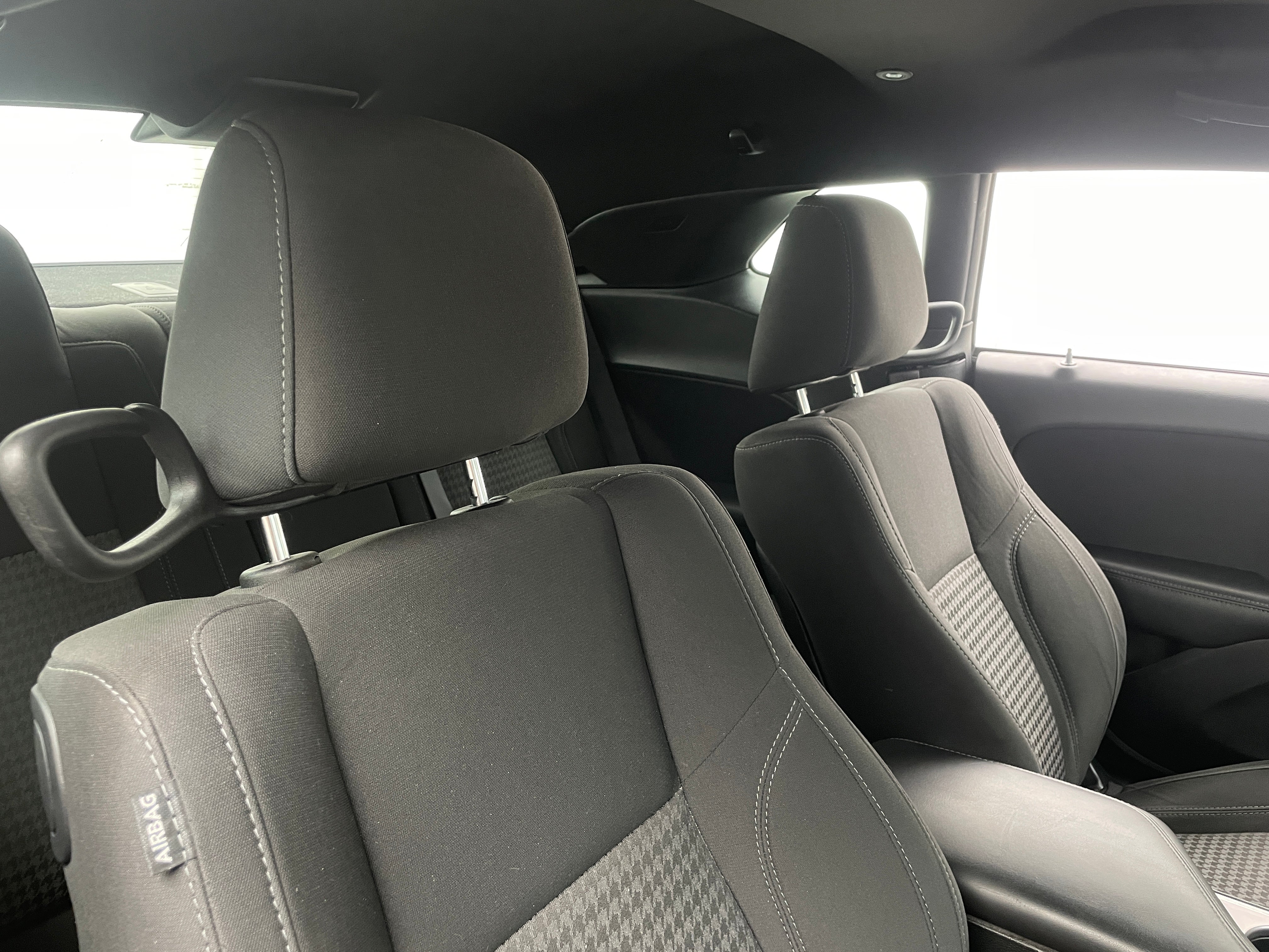 2019 Dodge Challenger SXT 2