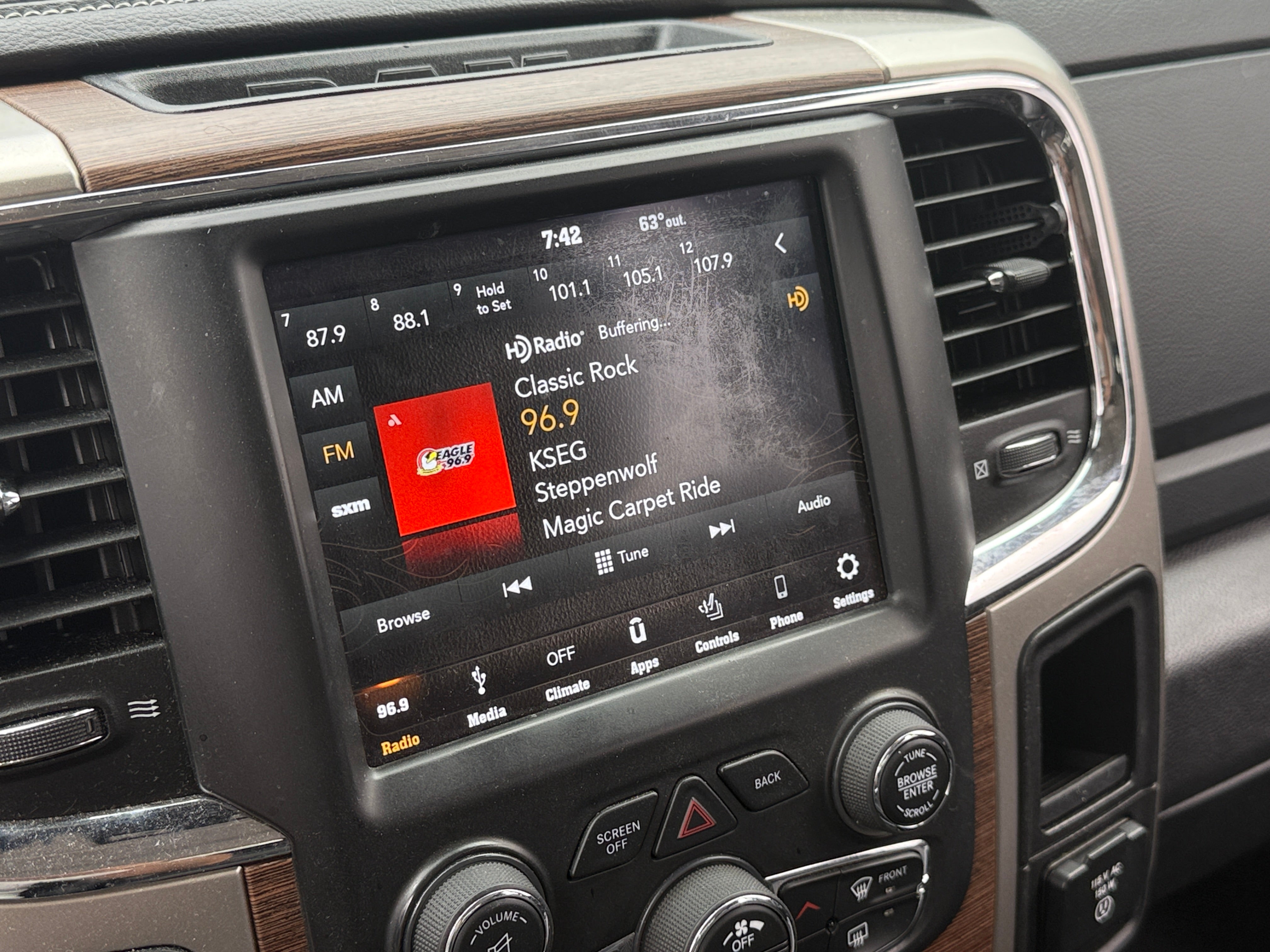 2018 RAM 1500 Laramie 3