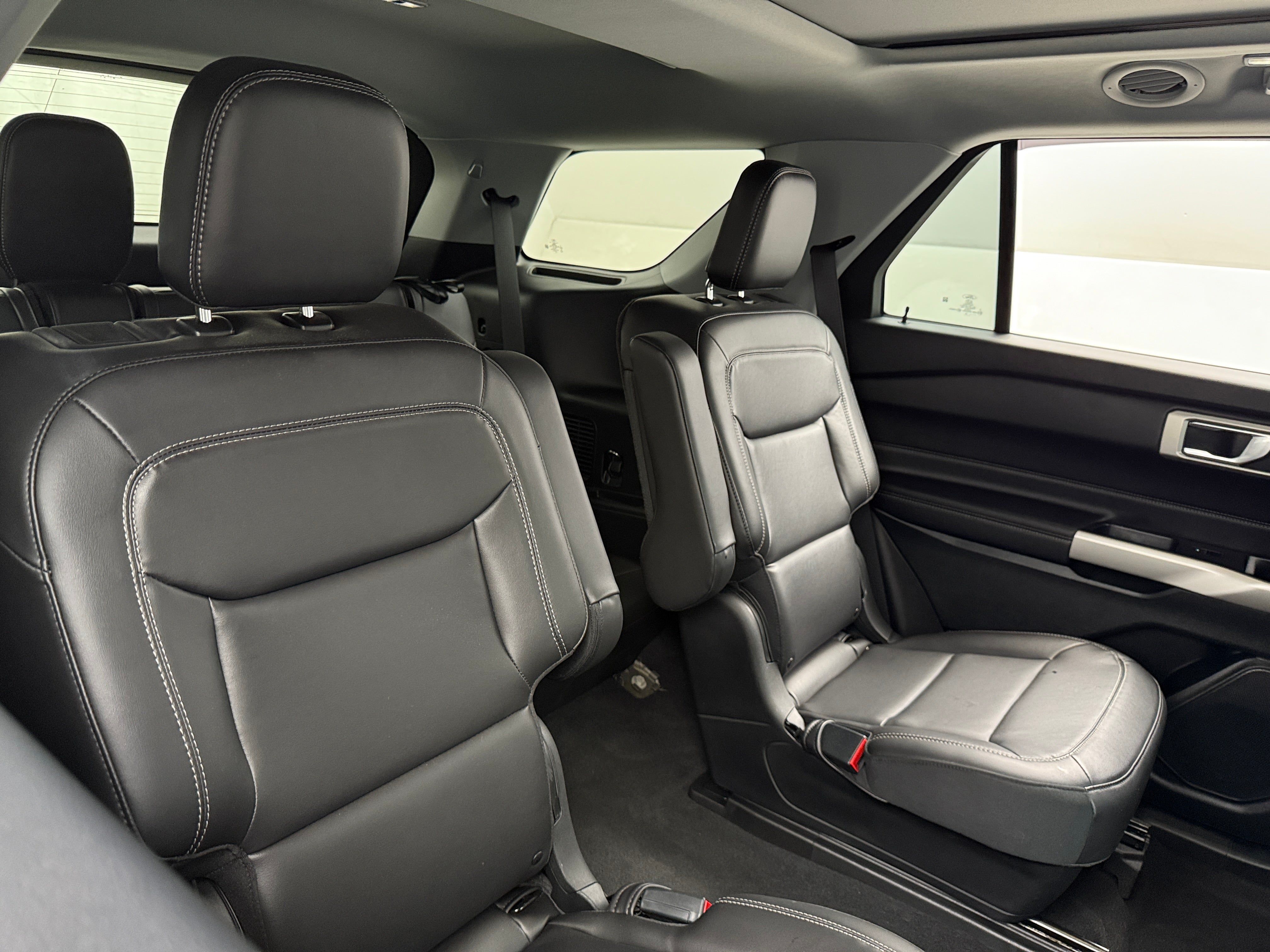 2022 Ford Explorer XLT 6