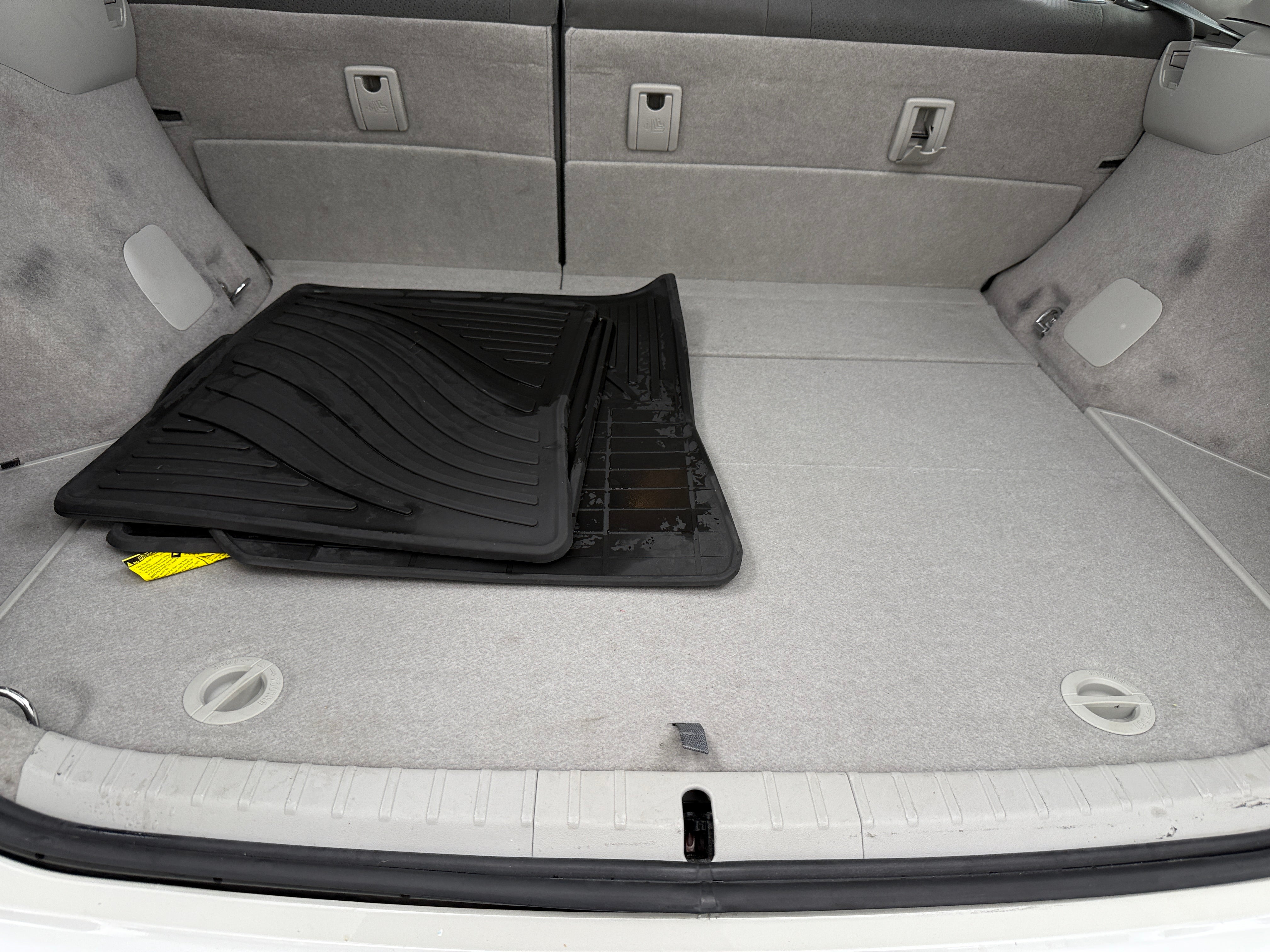 2014 Toyota Prius Two 7